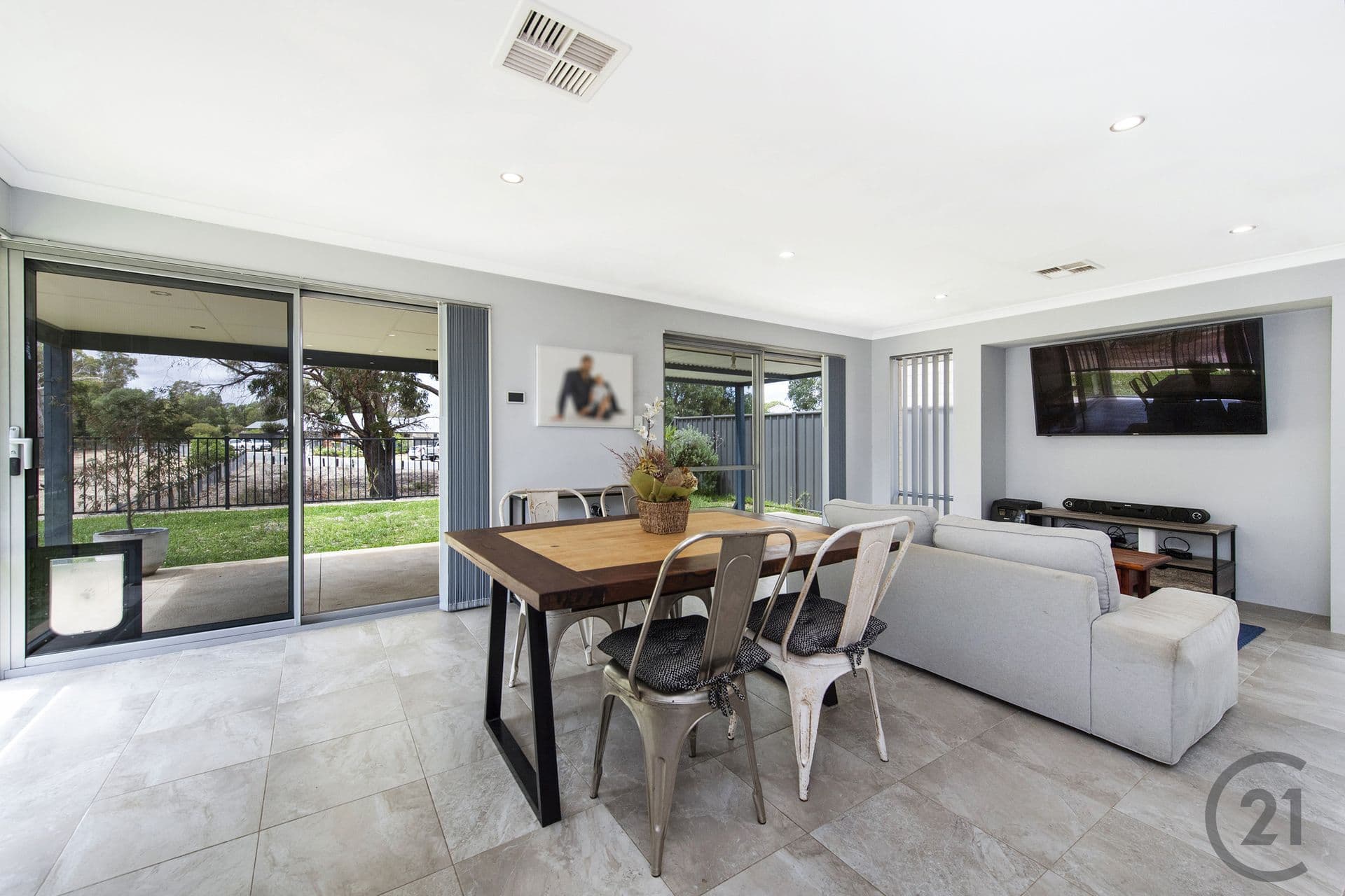 12 Yanga Court, Lakelands, WA, 6180, Lakelands - Thumbnail 5