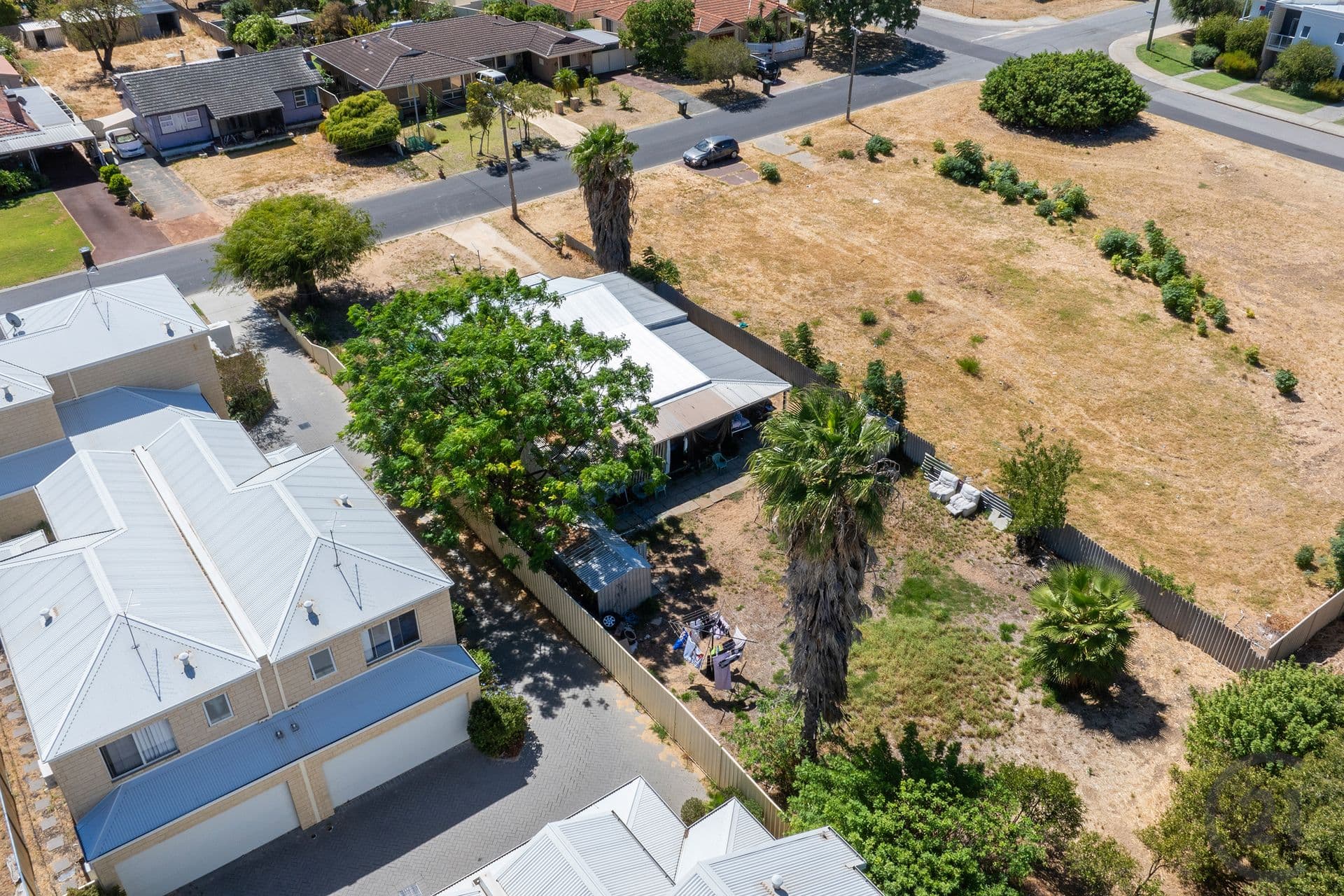 13 Eacott Street, Mandurah, WA, 6210, Mandurah - Thumbnail 6