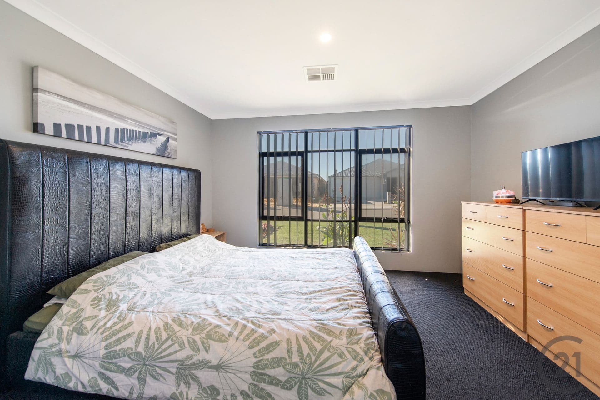 7 Seymour Road, Lakelands, WA, 6180, Lakelands - Thumbnail 6