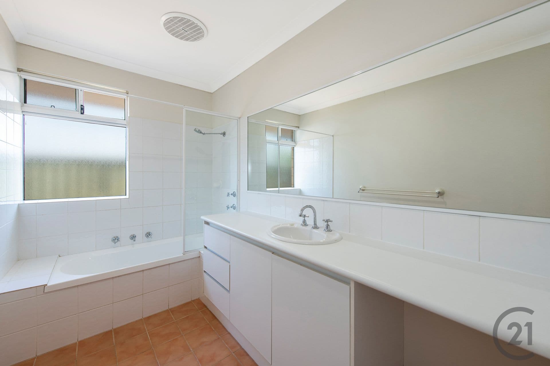 25B Janis Street, Halls Head, WA, 6210, Halls Head - Thumbnail 8