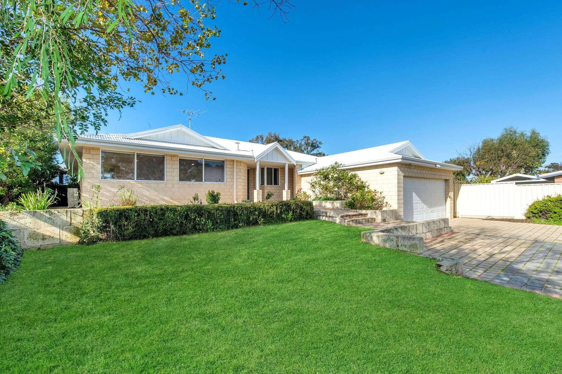 25B Janis Street, Halls Head, WA, 6210, Halls Head - Image 1