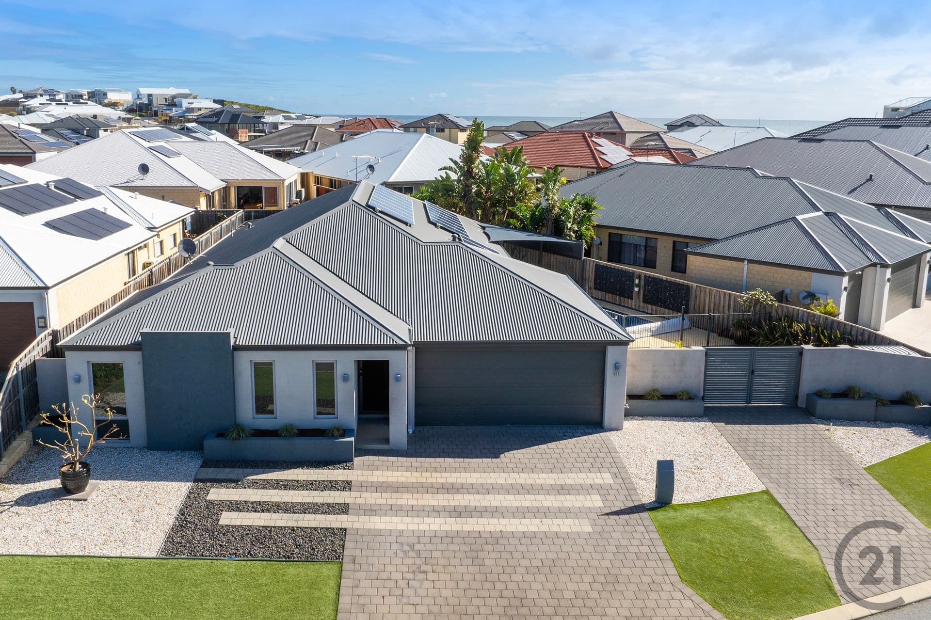 21 Jennerae Bend, Halls Head, WA, 6210, Halls Head - Thumbnail 3