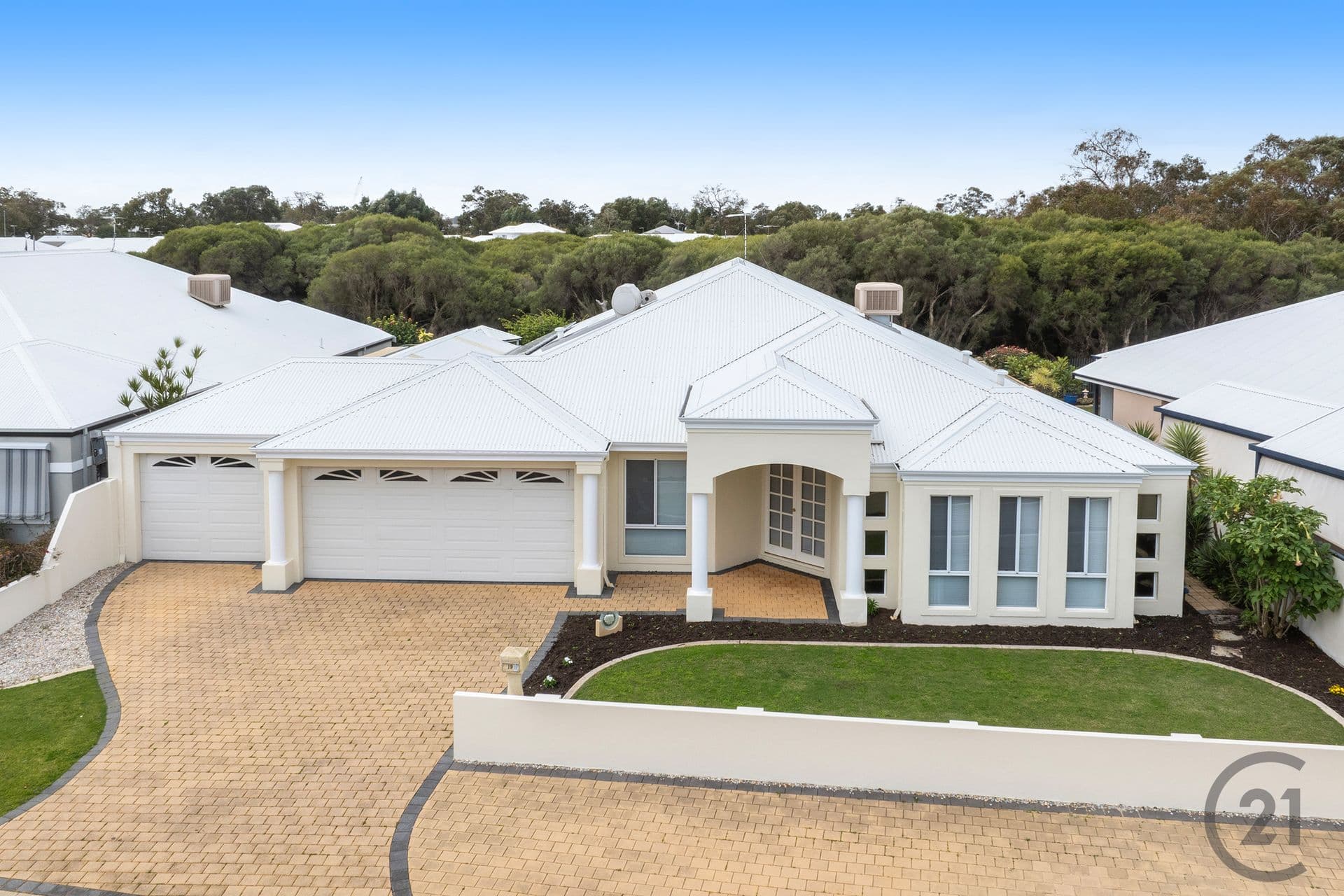 19 Carnarvon Way, Erskine, WA, 6210, Erskine - Thumbnail 2