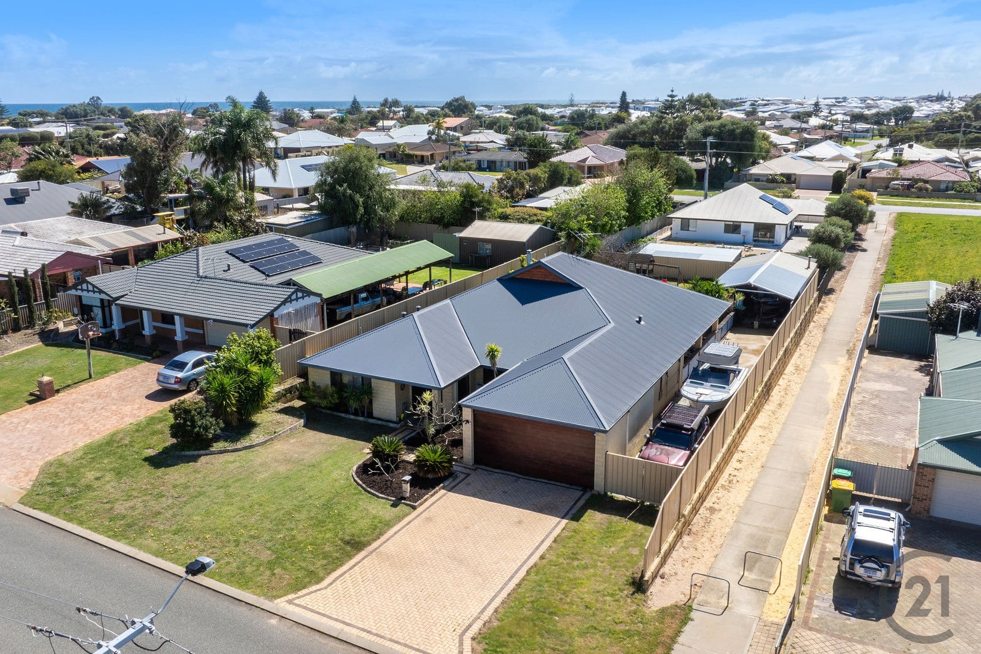 13 Noreena Avenue, Golden Bay, WA, 6174, Golden Bay - Thumbnail 3
