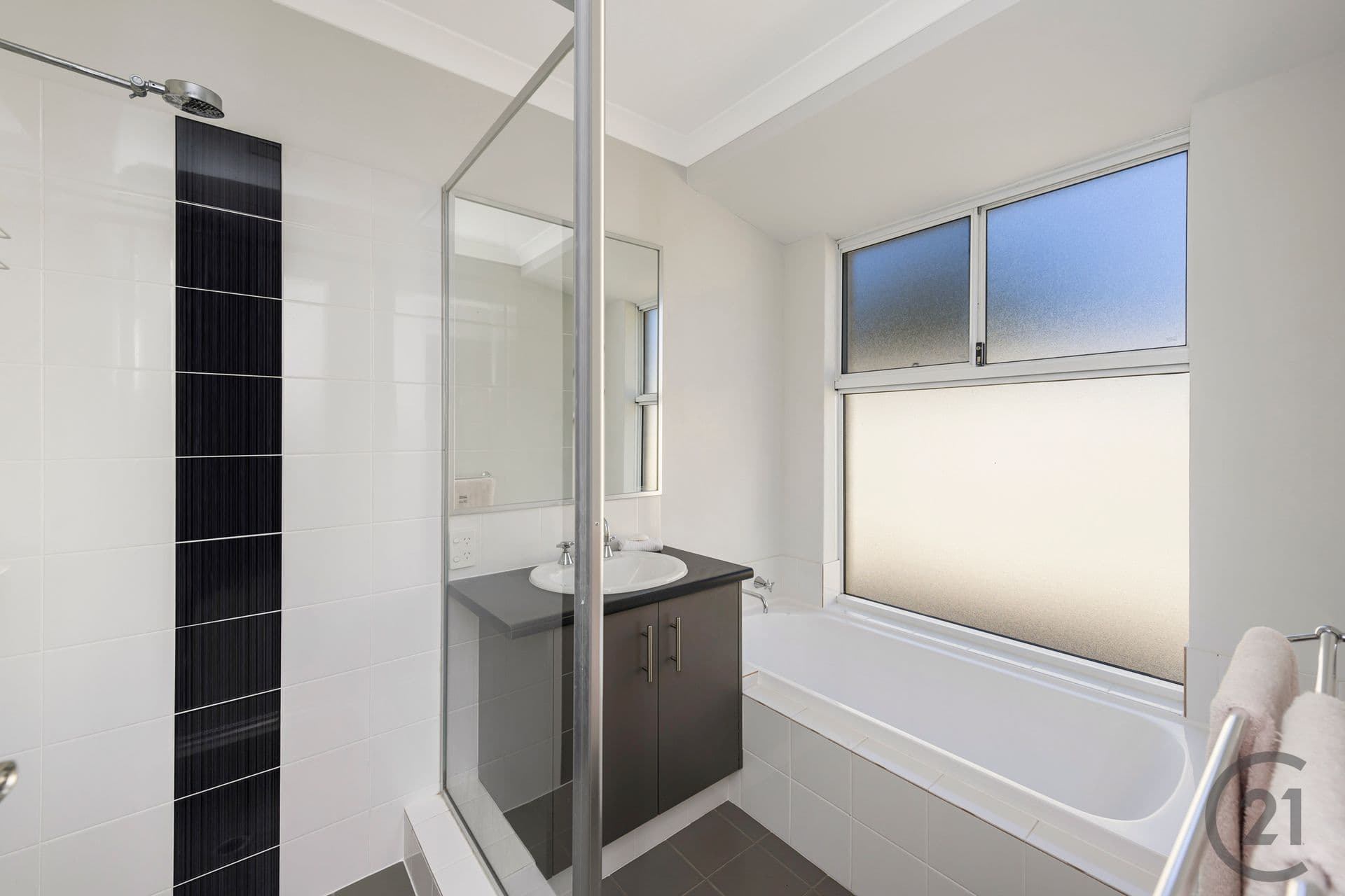 2 Herschel Way, Lakelands, WA, 6180, Lakelands - Thumbnail 6