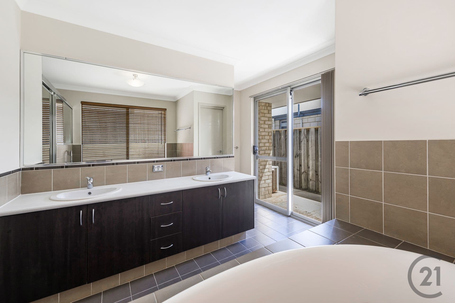 287 Peelwood Parade, Halls Head, WA, 6210, Halls Head - Thumbnail 4