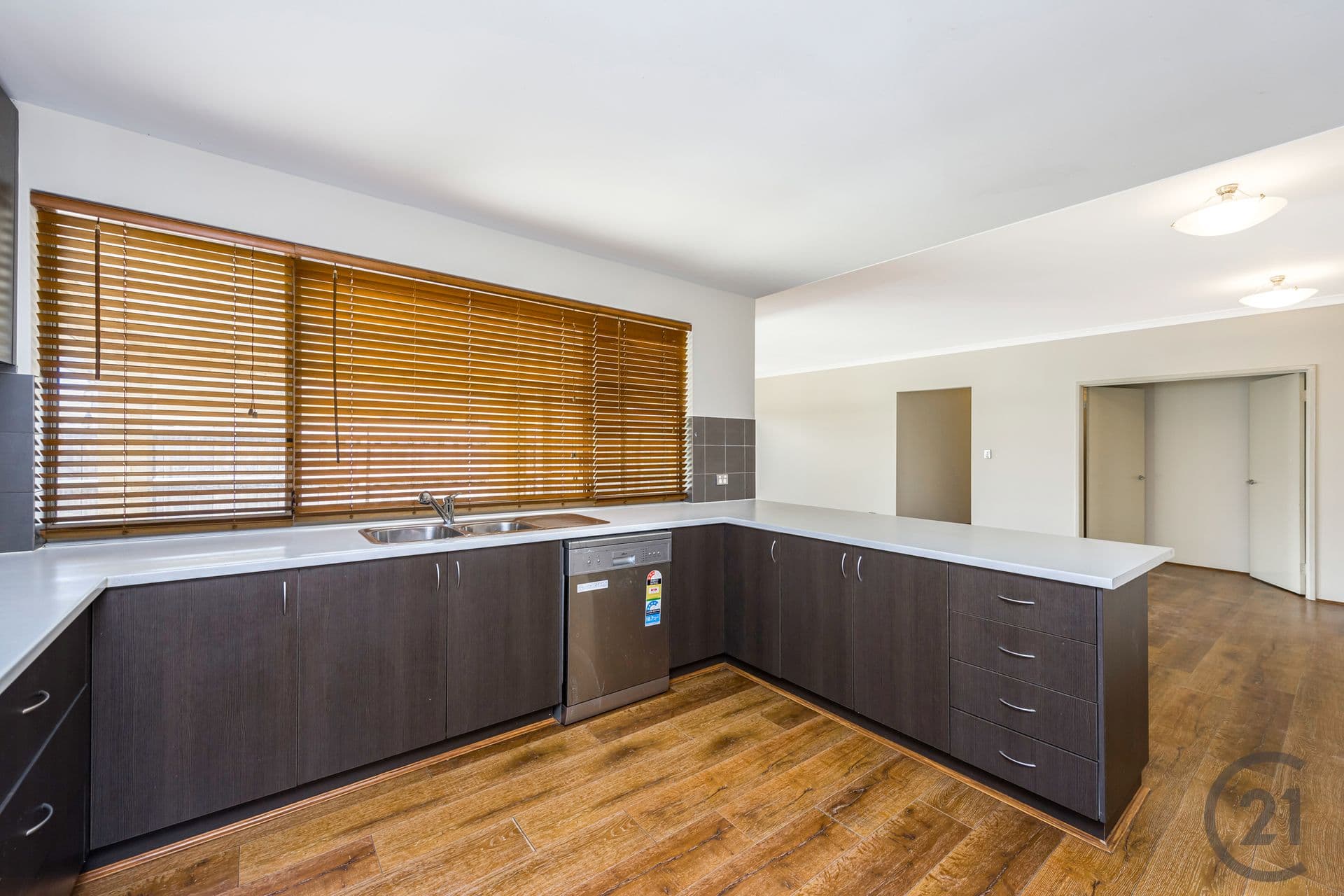 287 Peelwood Parade, Halls Head, WA, 6210, Halls Head - Thumbnail 2