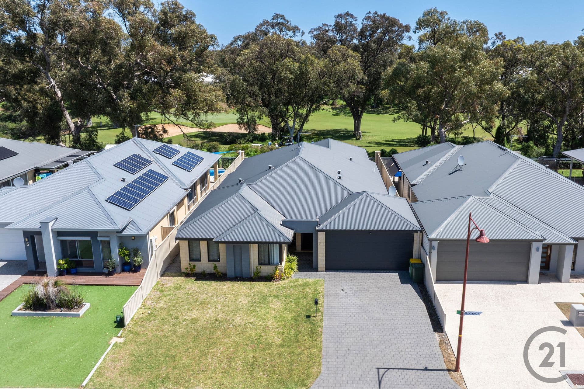 7 Grantwood Drive, Meadow Springs, WA, 6210, Meadow Springs - Thumbnail 2