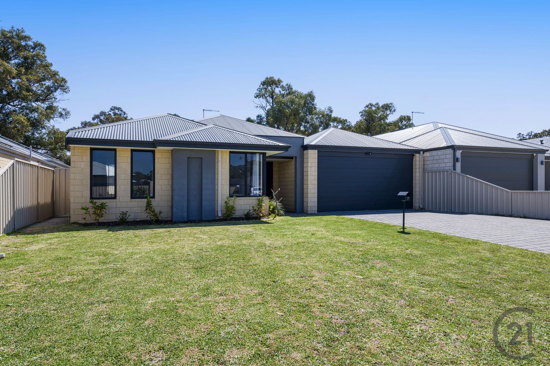 7 Grantwood Drive, Meadow Springs, WA, 6210, Meadow Springs - Thumbnail 3