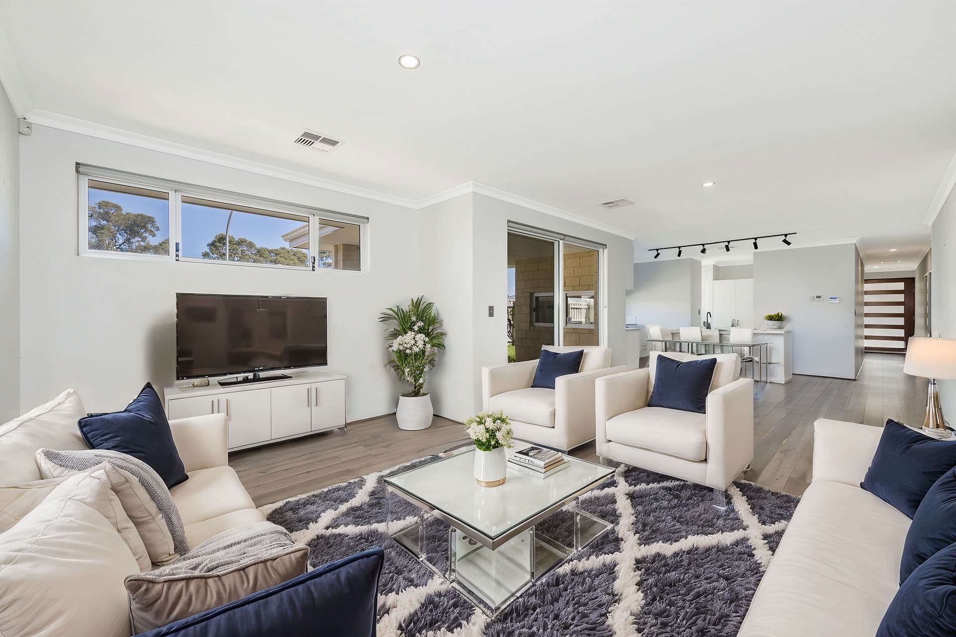 1 Turtledove Circuit, Coodanup, WA, 6210, Coodanup - Thumbnail 2