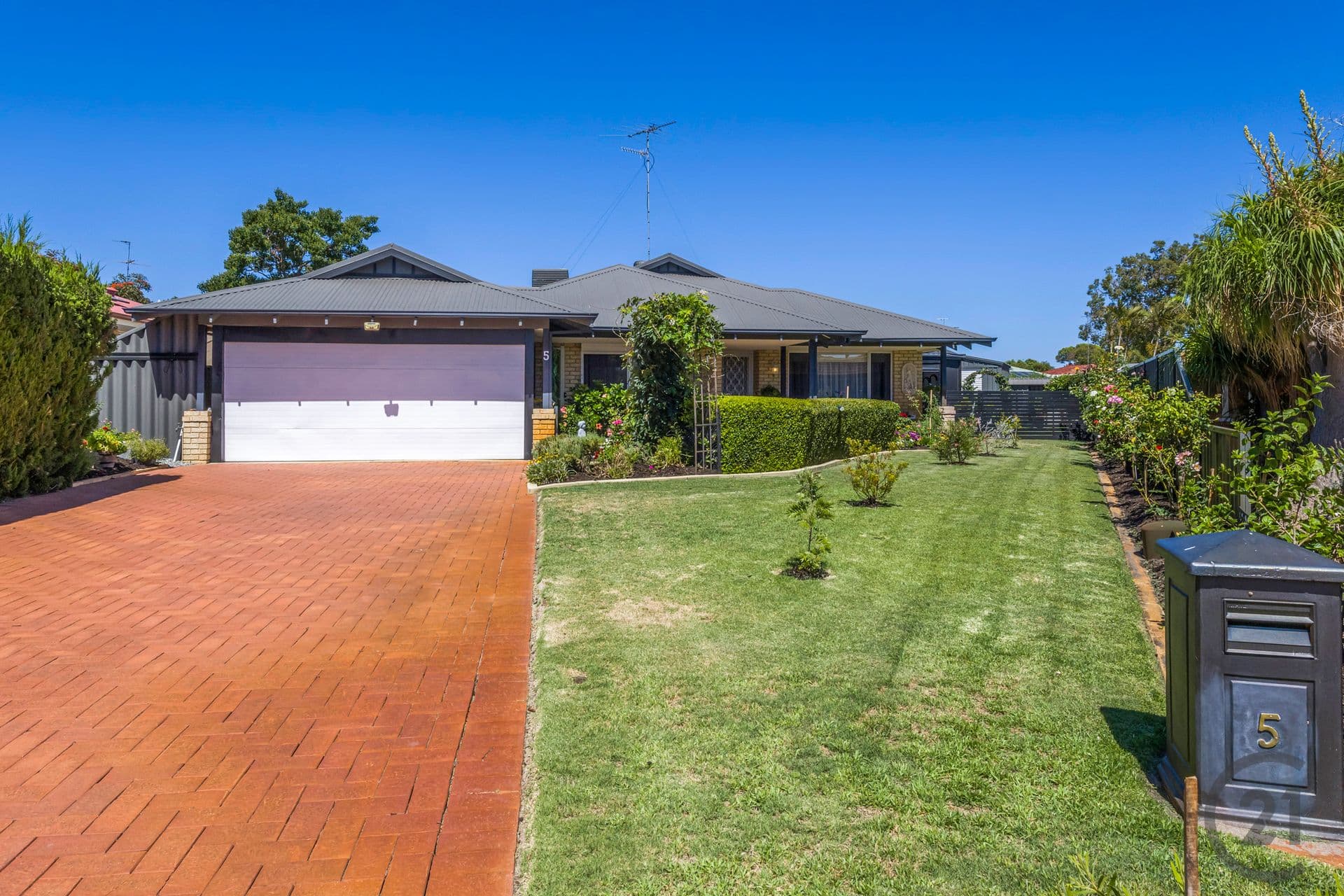 5 Nymans Court, Erskine, WA, 6210, Erskine - Image 1