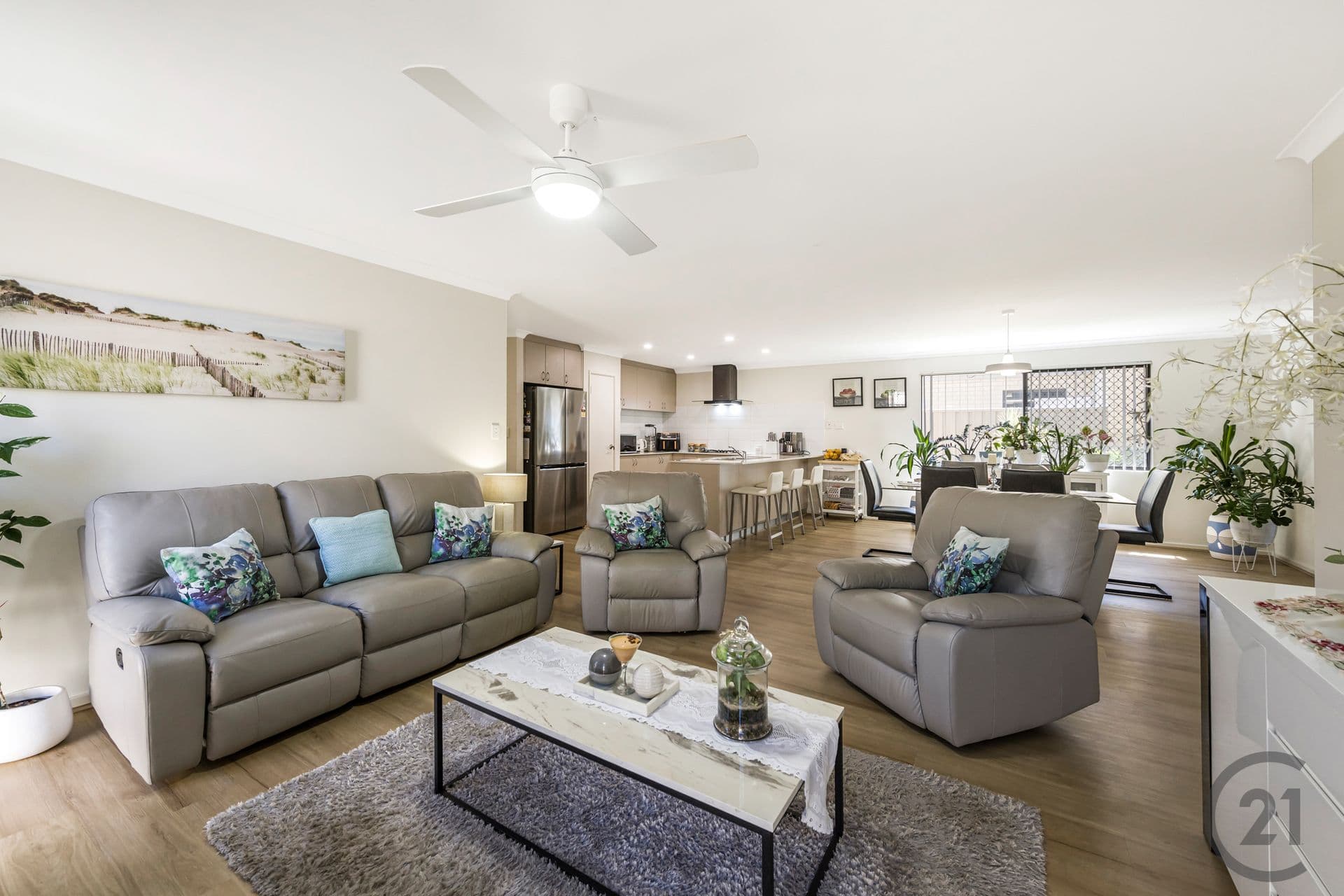 4 Rochdale Circle, Meadow Springs, WA, 6210, Meadow Springs - Thumbnail 5