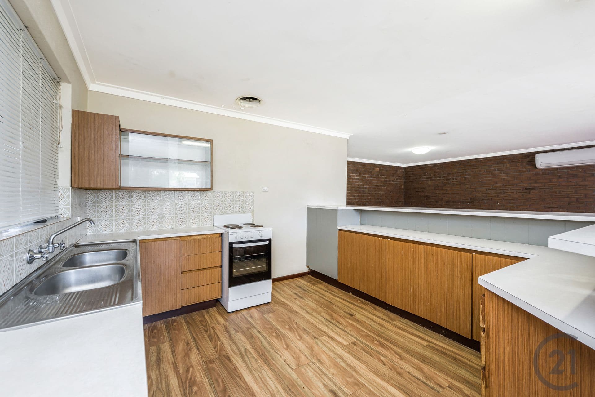 56 Janis Street, Halls Head, WA, 6210, Halls Head - Thumbnail 2