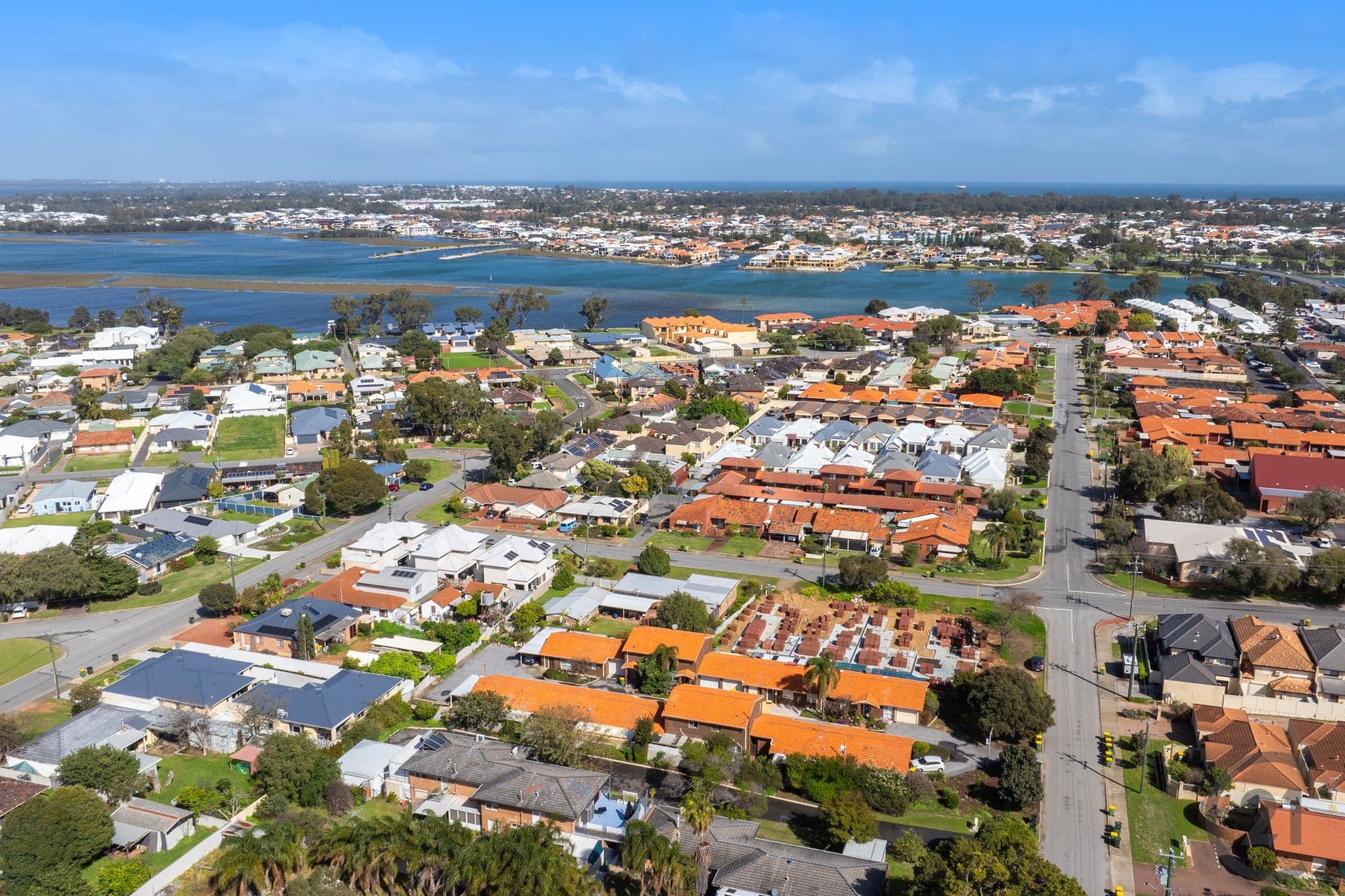 1/23 Creery Street, Dudley Park, WA, 6210, Dudley Park - Thumbnail 2