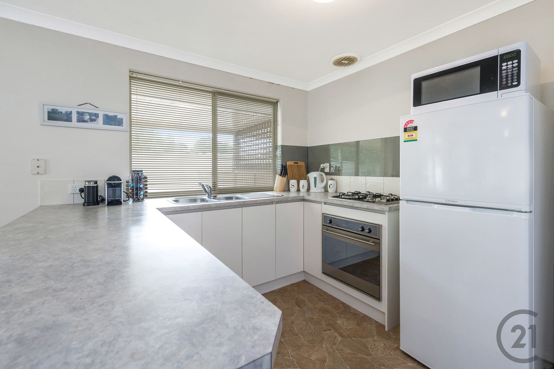 67 Iluka Road, Dawesville, WA, 6211, Dawesville - Thumbnail 7