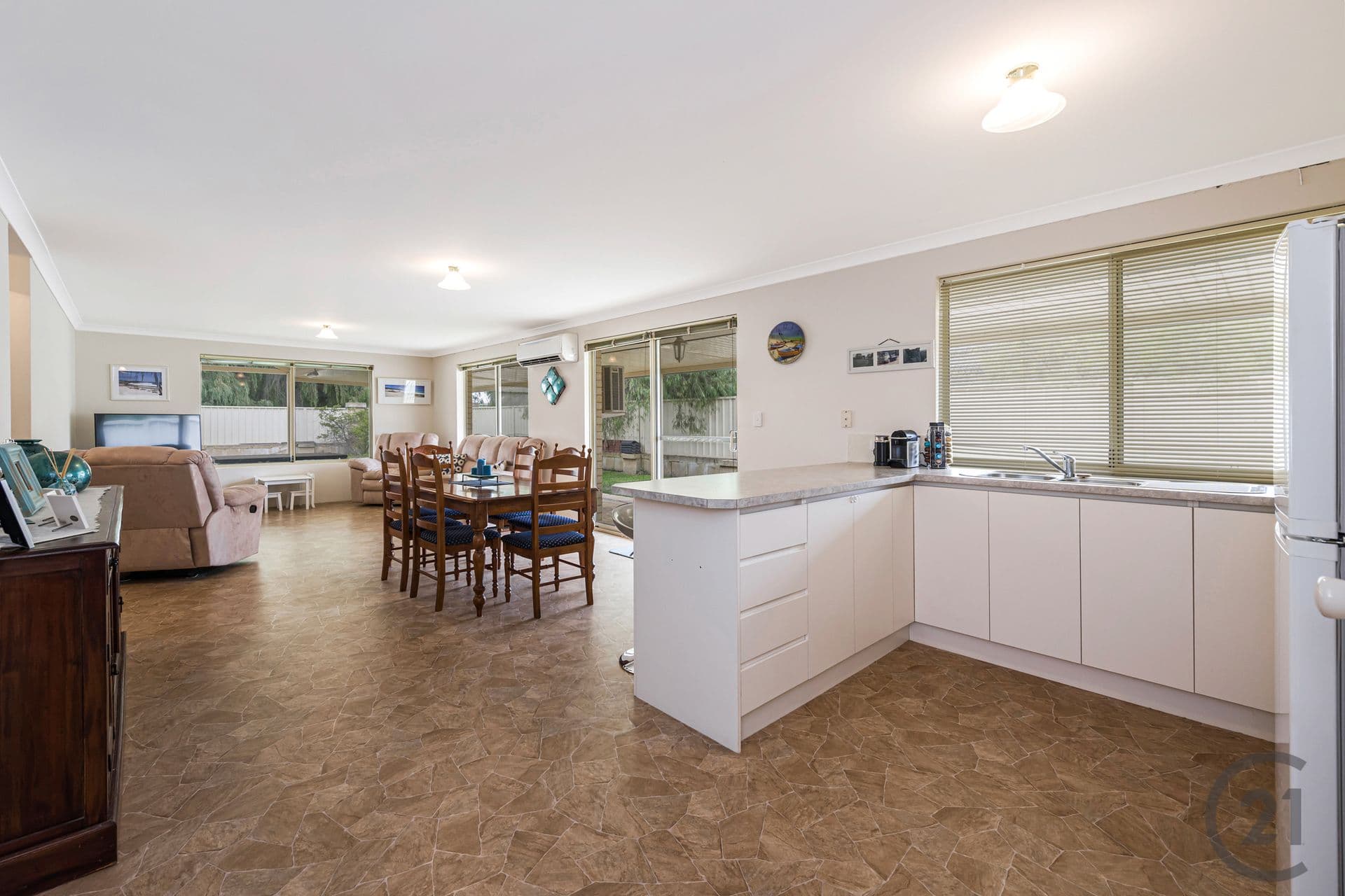 67 Iluka Road, Dawesville, WA, 6211, Dawesville - Thumbnail 8