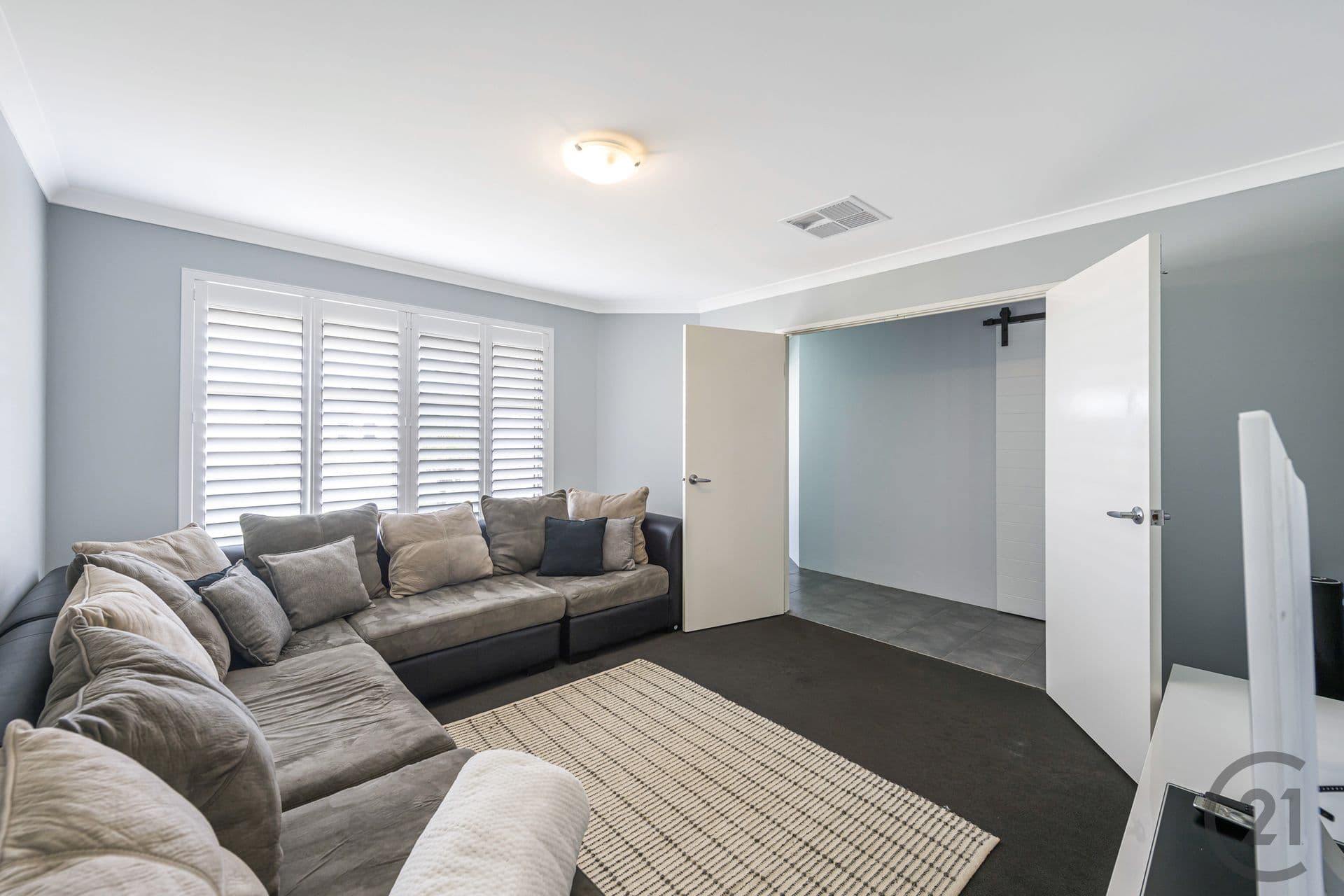 60 Newport Drive, Dudley Park, WA, 6210, Dudley Park - Thumbnail 4