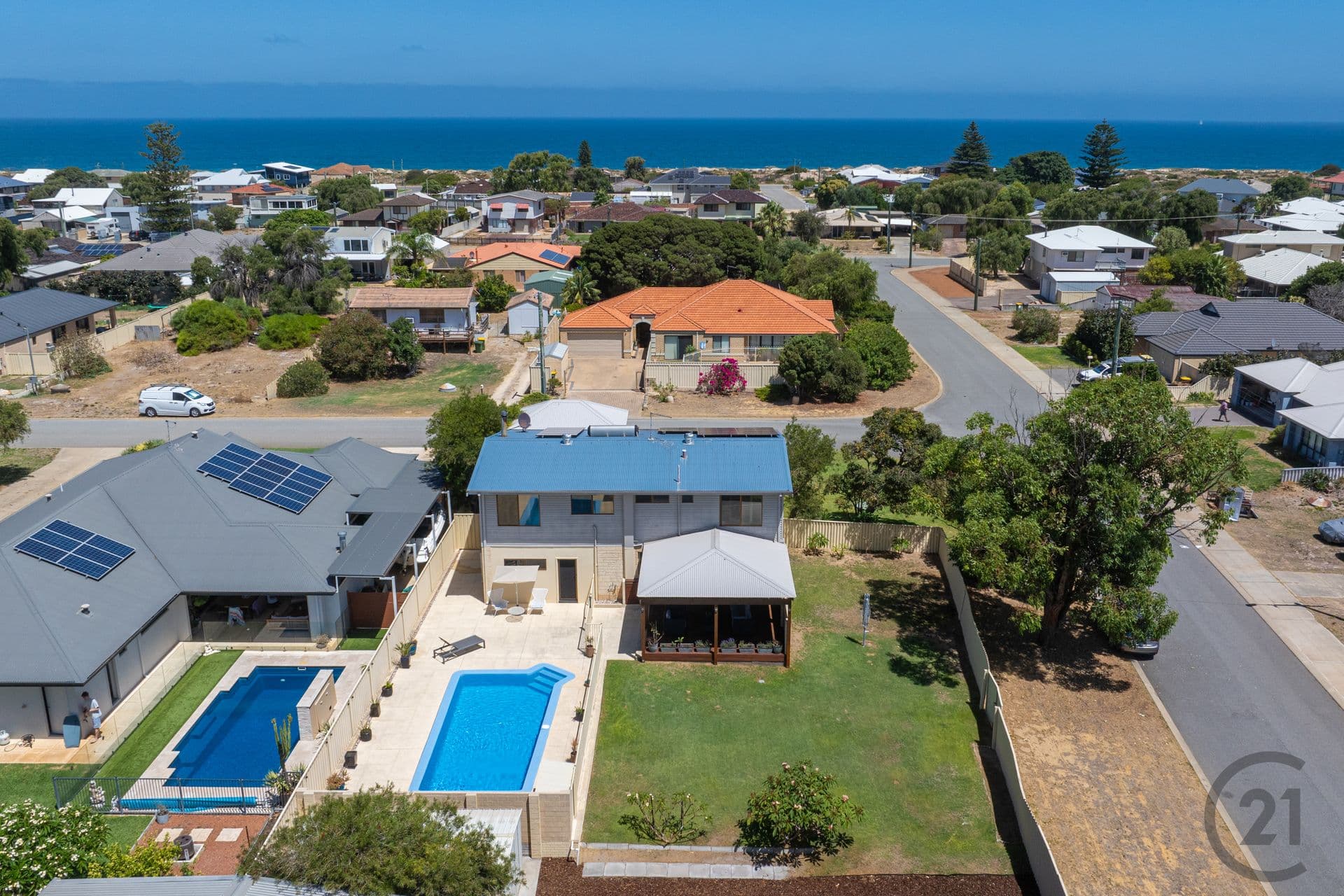 19 Lochinvar Street, Madora Bay, WA, 6210, Madora Bay - Thumbnail 3