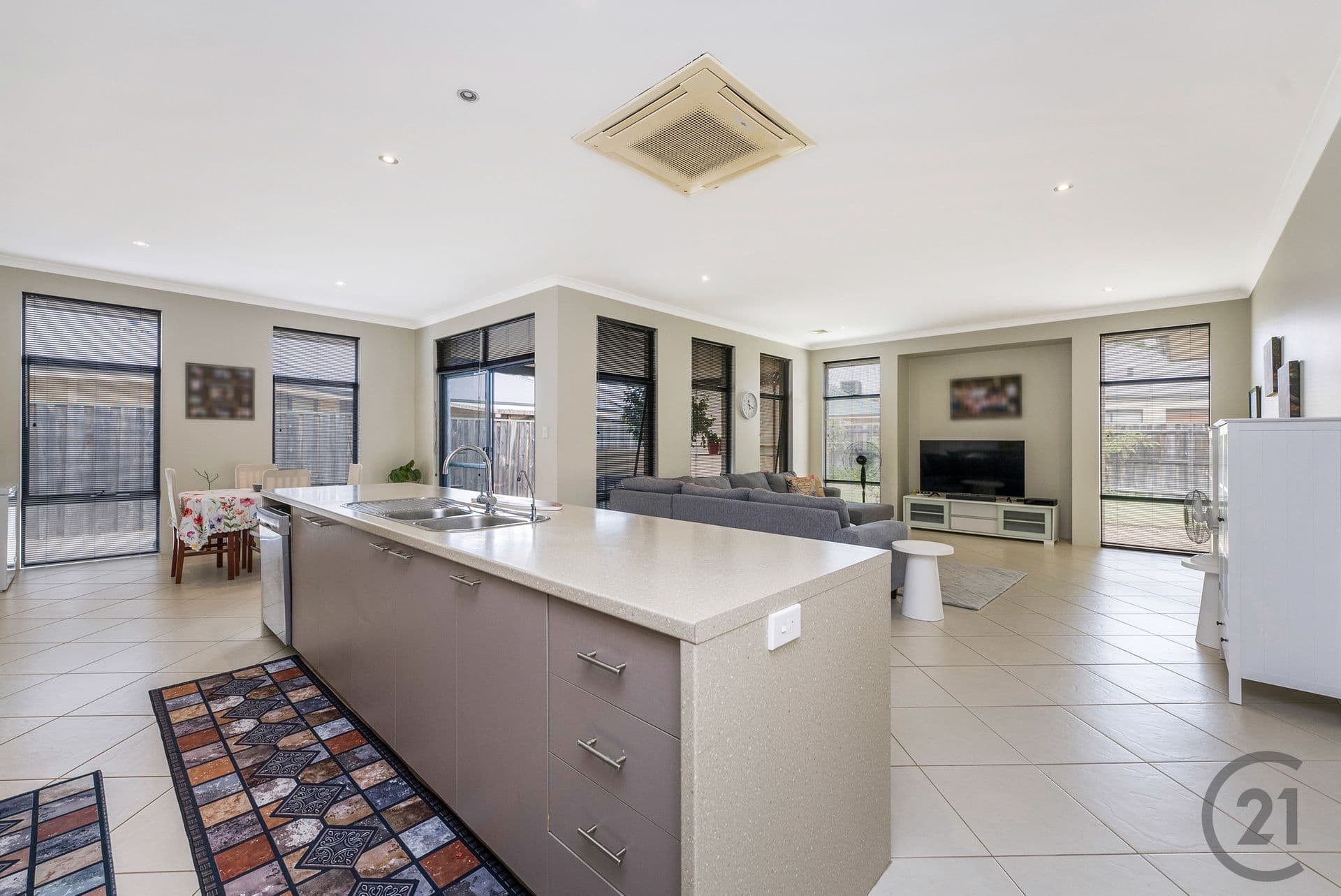 21 Beverston Terrace, Erskine, WA, 6210, Erskine - Thumbnail 2