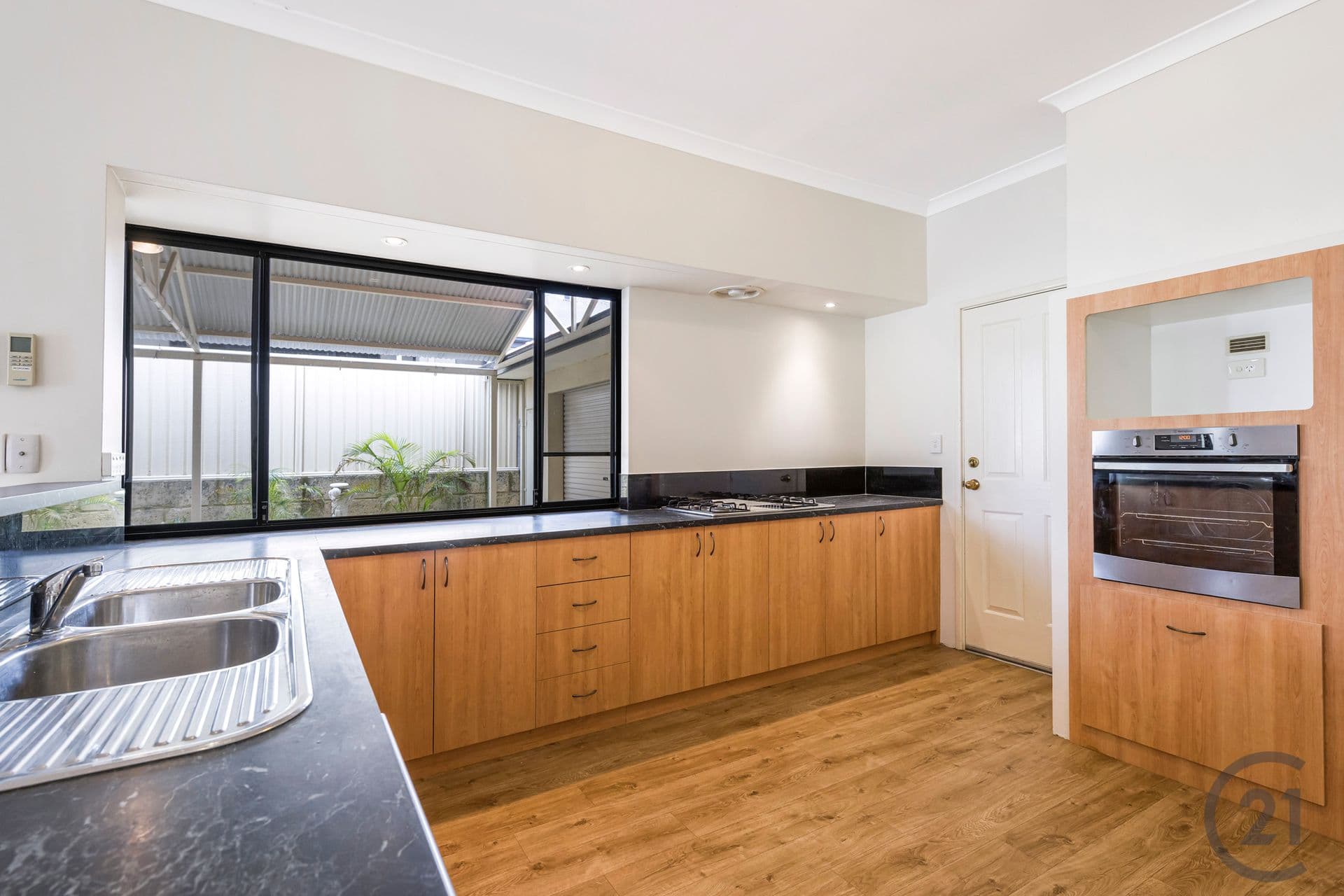 1 Victor Drive, Madora Bay, WA, 6210, Madora Bay - Thumbnail 2