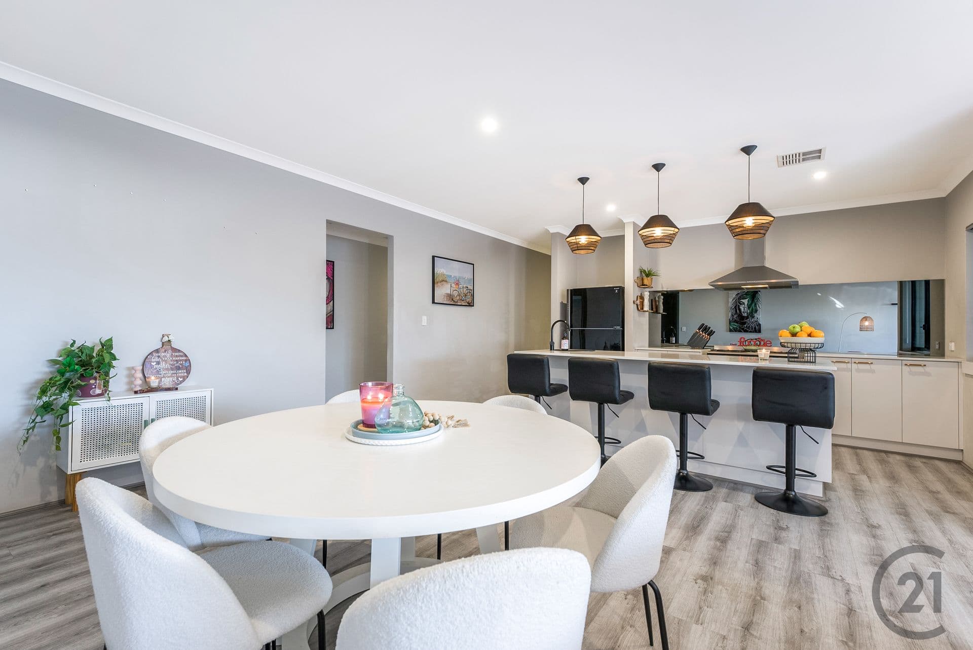 2 Narracan Avenue, Lakelands, WA, 6180, Lakelands - Thumbnail 4