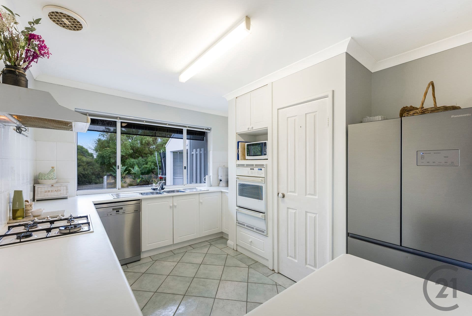 2/2 Clipper Way, Halls Head, WA, 6210, Halls Head - Thumbnail 2