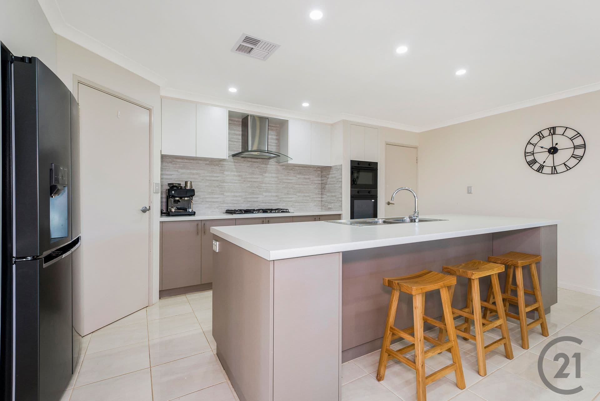 19 Tectona Way, Halls Head, WA, 6210, Halls Head - Thumbnail 7