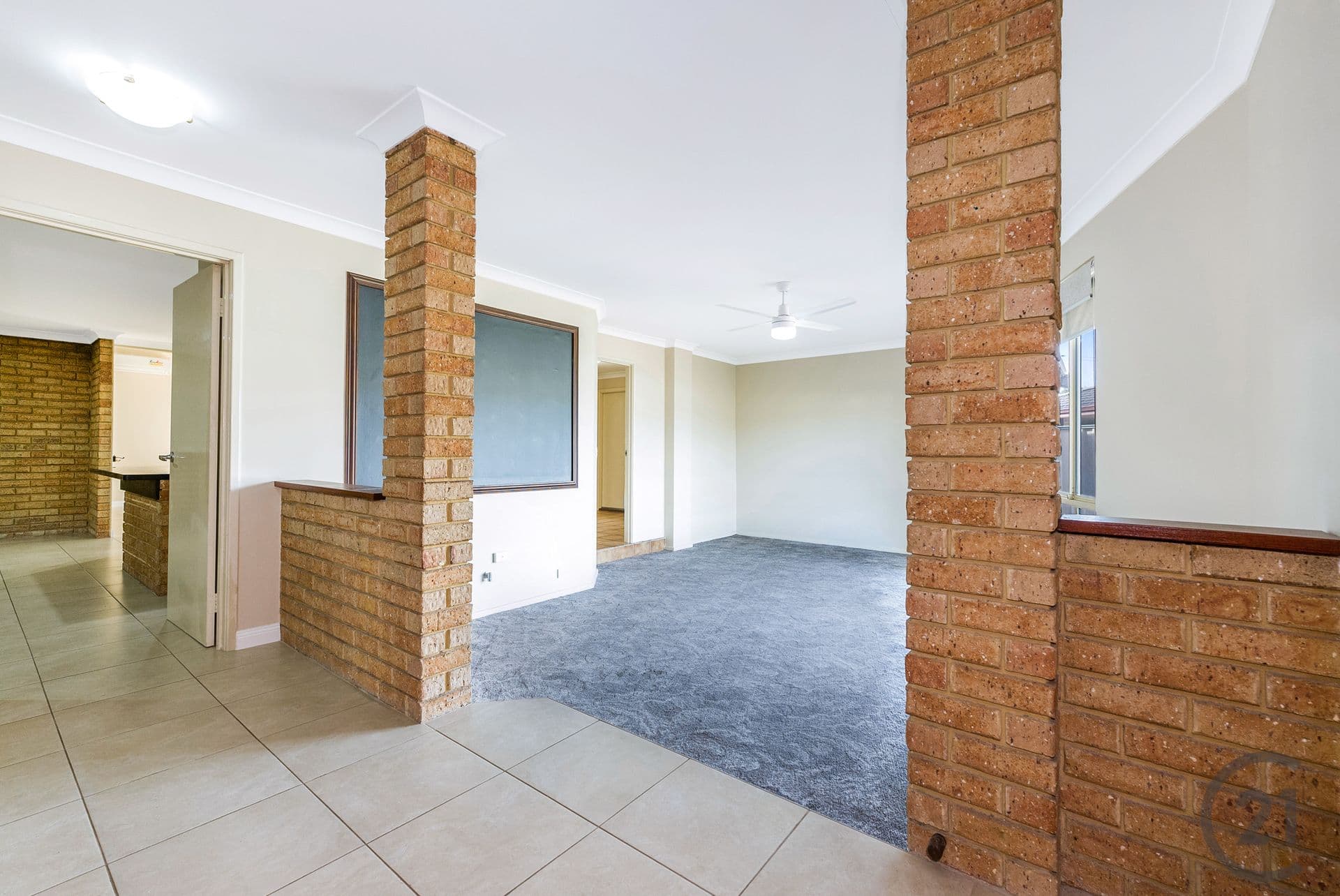 16 Hanson Way, Dudley Park, WA, 6210, Dudley Park - Thumbnail 4