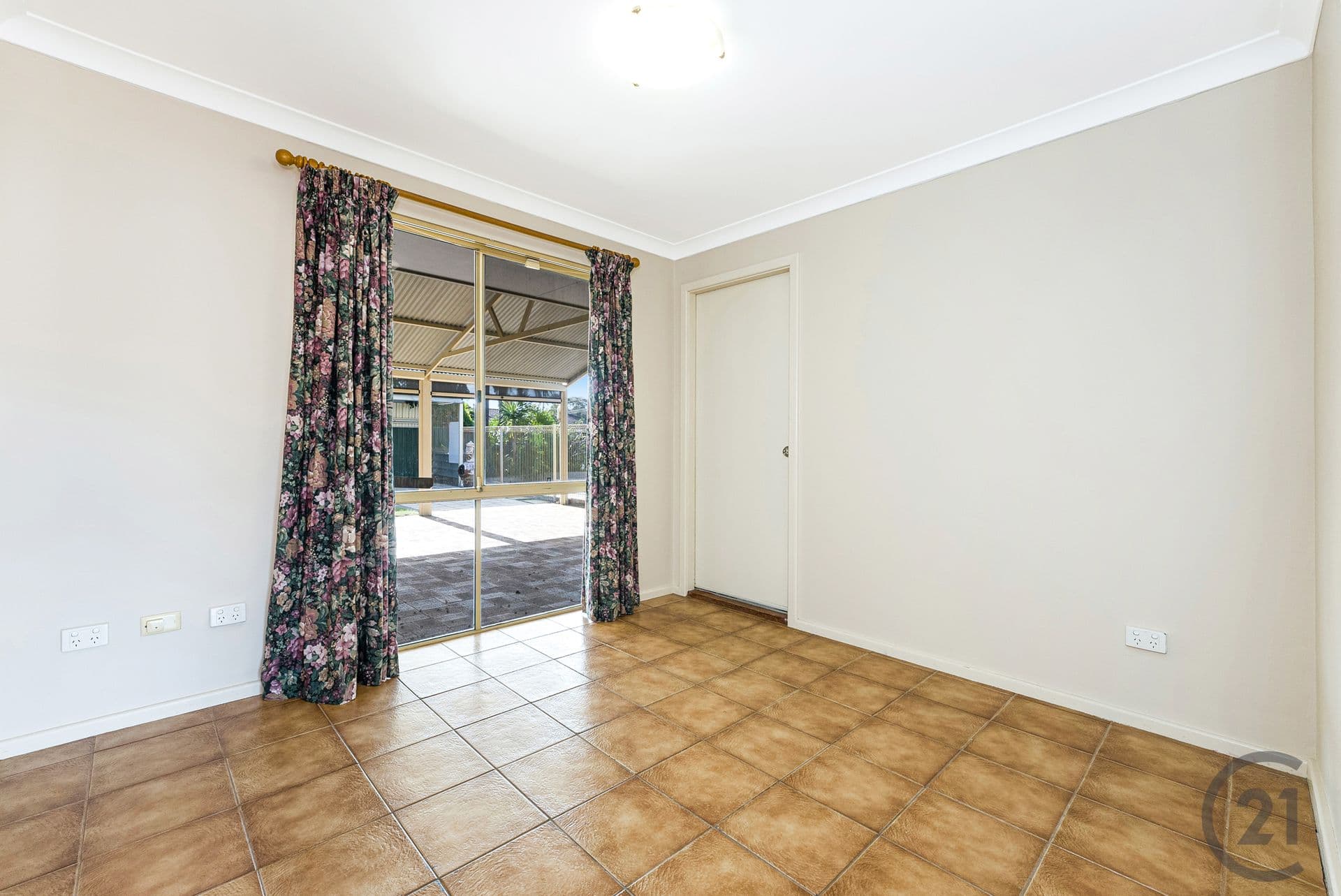 16 Hanson Way, Dudley Park, WA, 6210, Dudley Park - Thumbnail 7