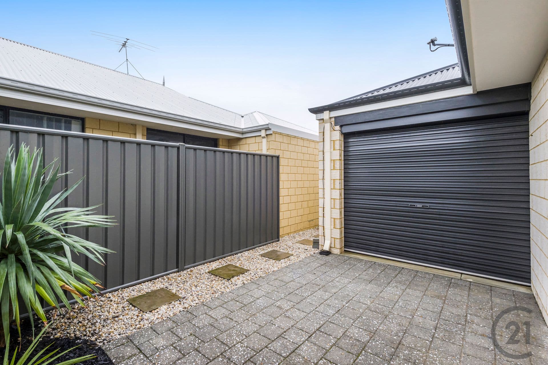 29 Dragonfly Boulevard, Lakelands, WA, 6180, Lakelands - Thumbnail 2