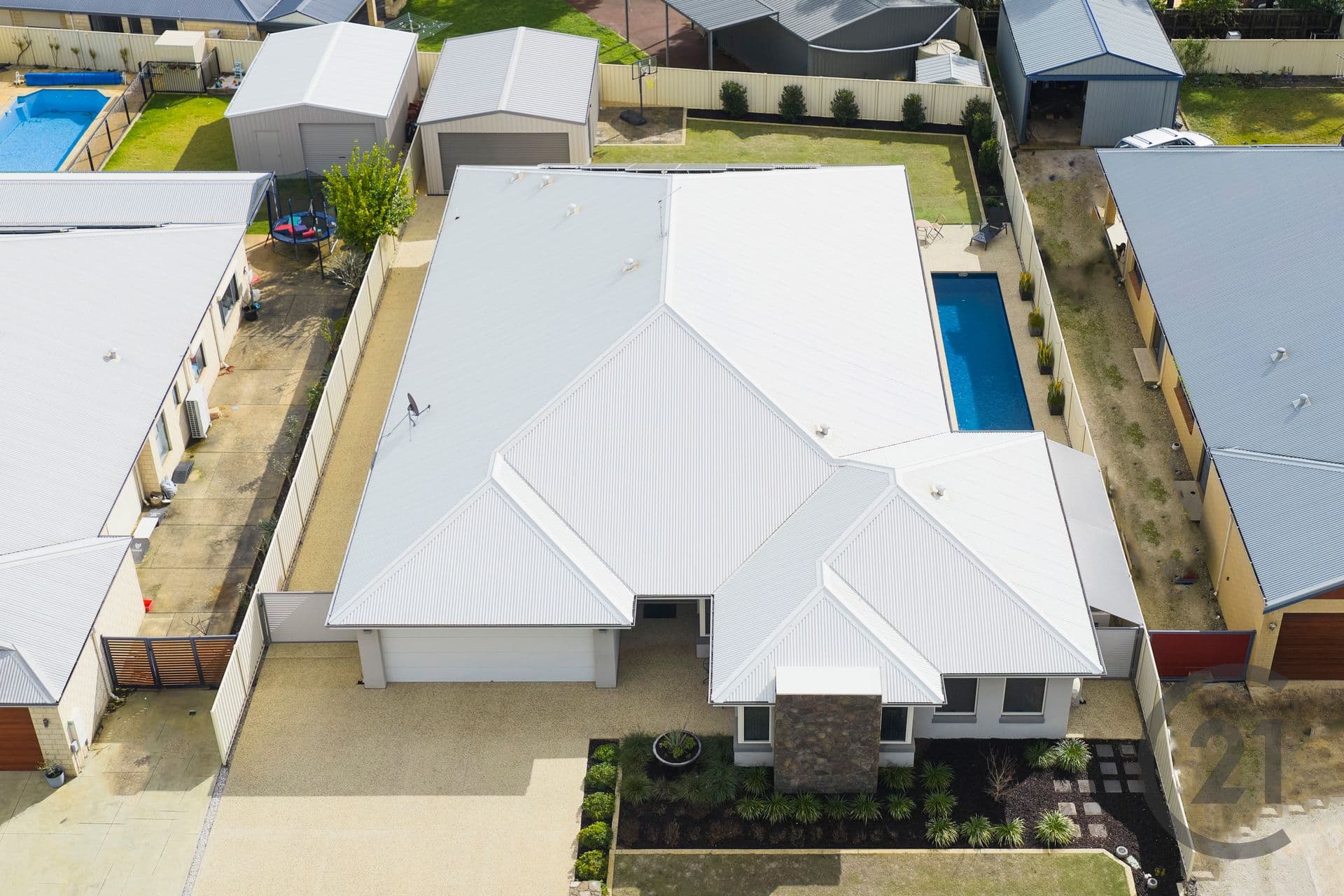 50 Midsummer Circle, Pinjarra, WA, 6208, Pinjarra - Thumbnail 2