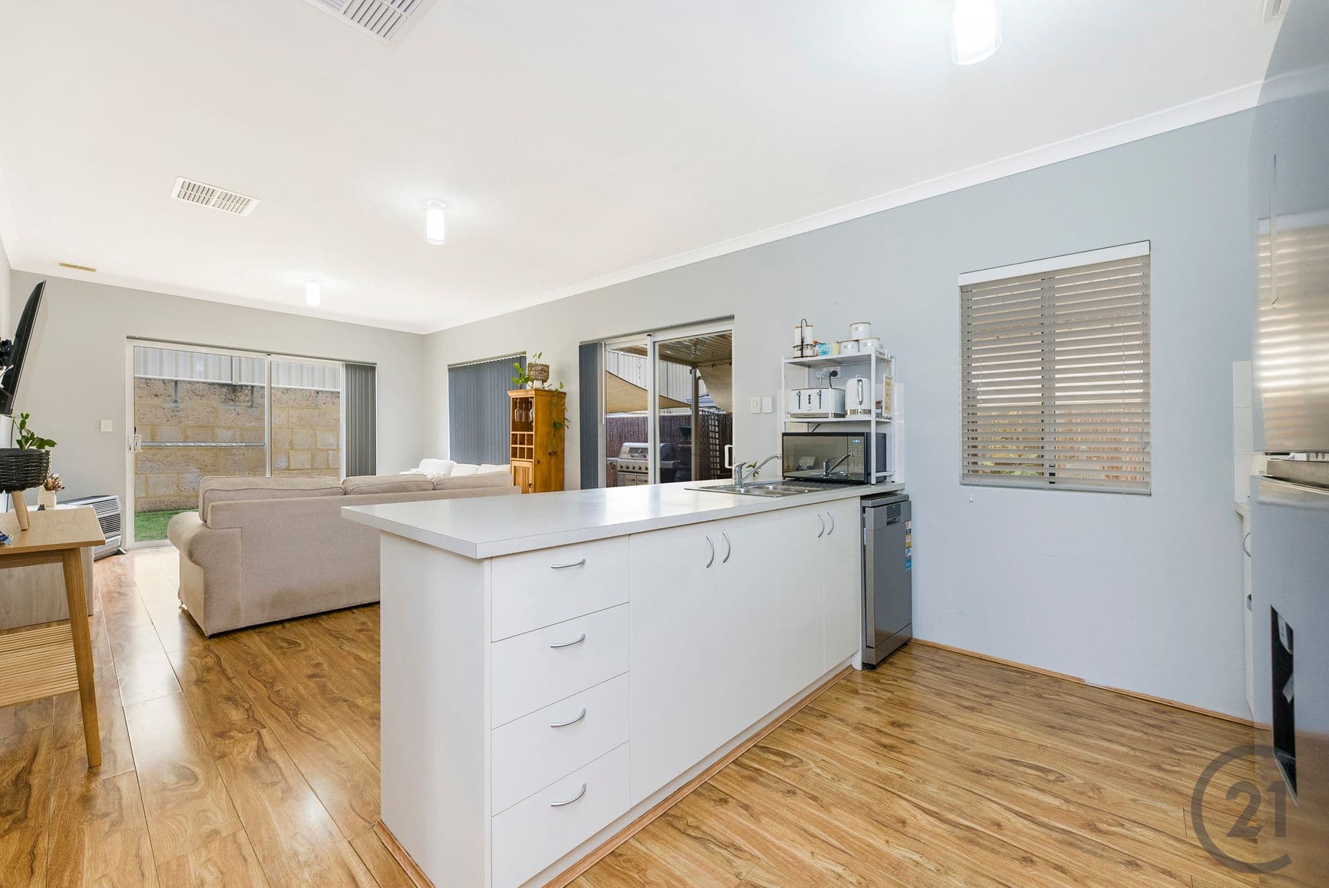 57 Warburton Trail, Lakelands, WA, 6180, Lakelands - Thumbnail 3