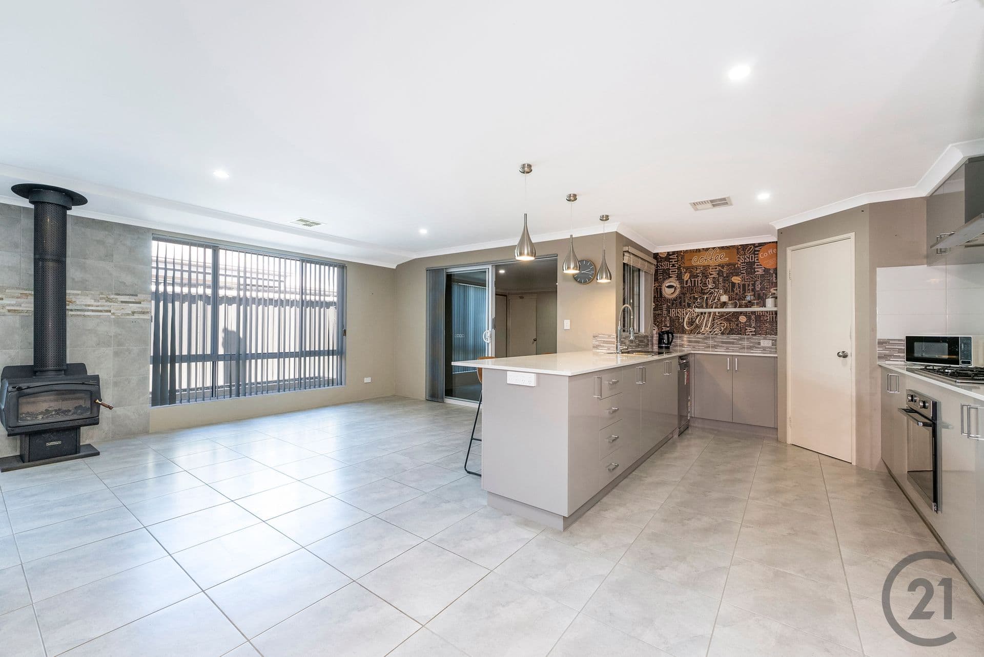 12 Langley Street, Lakelands, WA, 6180, Lakelands - Thumbnail 6