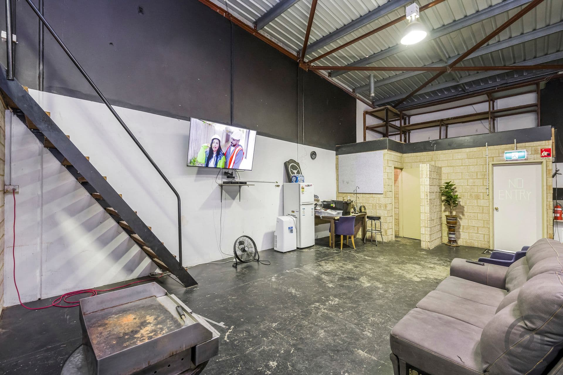 3/9 Rouse Road, Greenfields, WA, 6210, Greenfields - Thumbnail 2