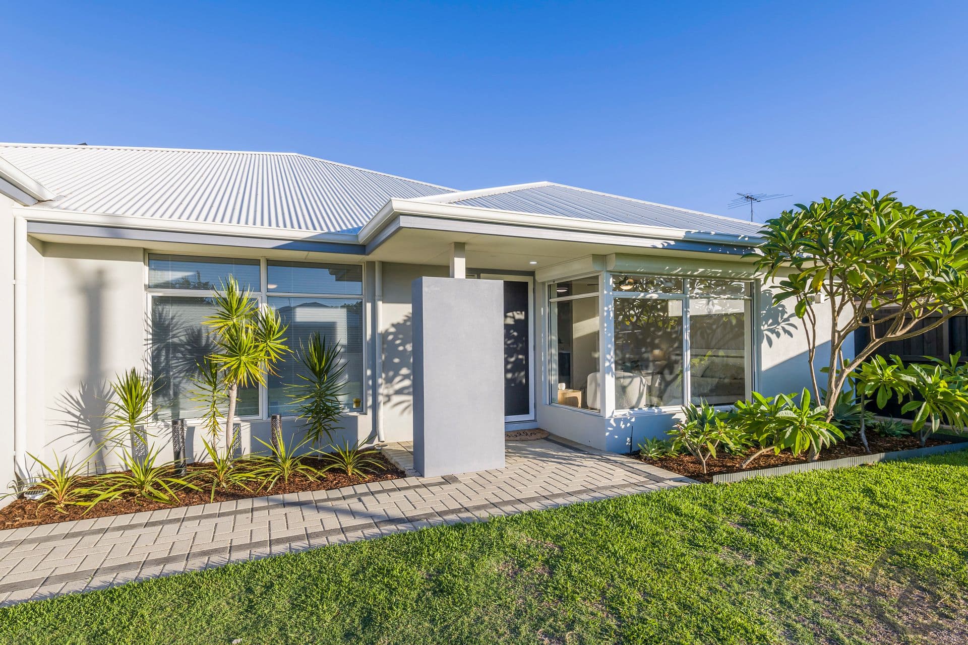 247 Peelwood Parade, Halls Head, WA, 6210, Halls Head - Thumbnail 3