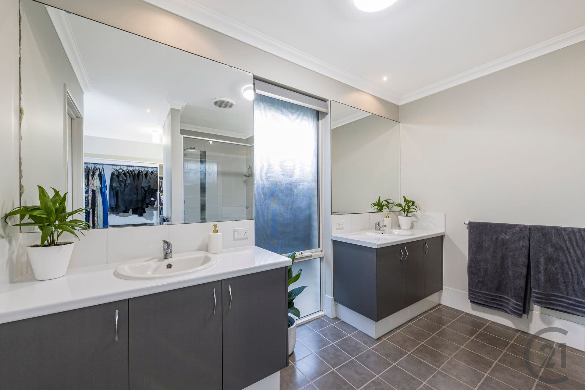 247 Peelwood Parade, Halls Head, WA, 6210, Halls Head - Thumbnail 6