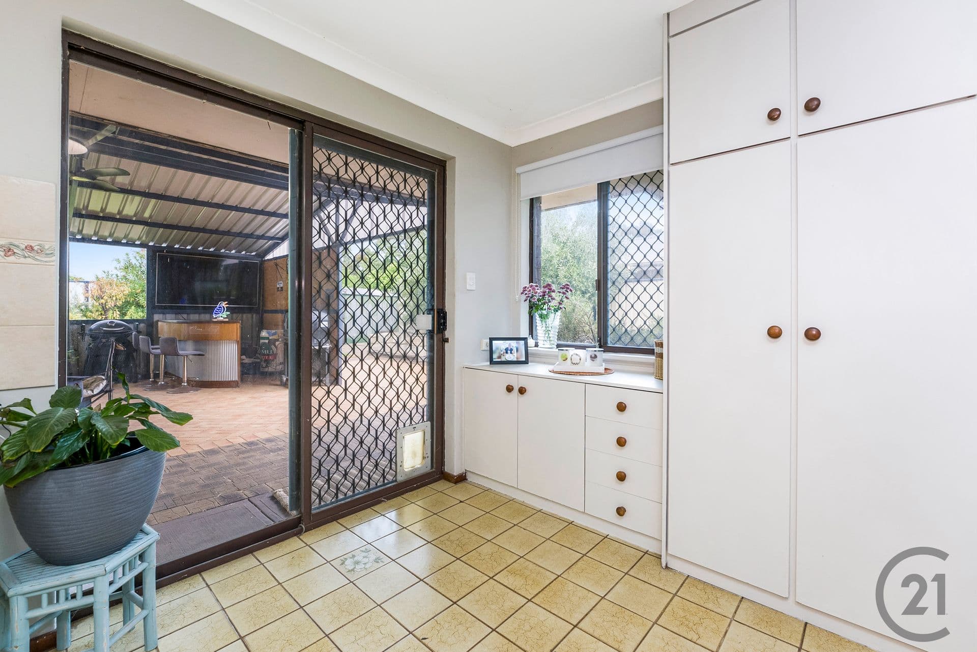 38 Agincourt Drive, Forrestfield, WA, 6058, Forrestfield - Thumbnail 8