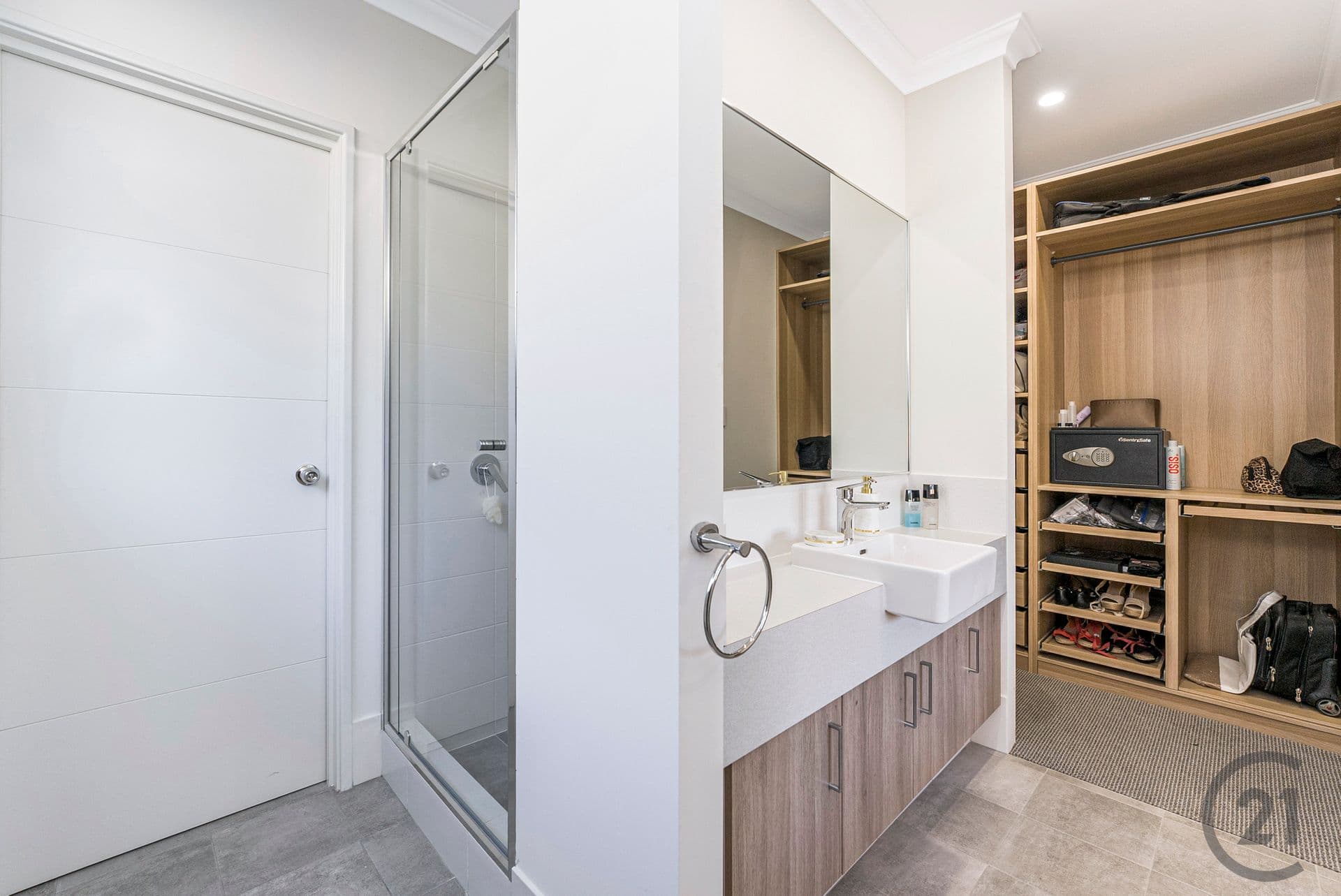 33 Waardong Court, Halls Head, WA, 6210, Halls Head - Thumbnail 5