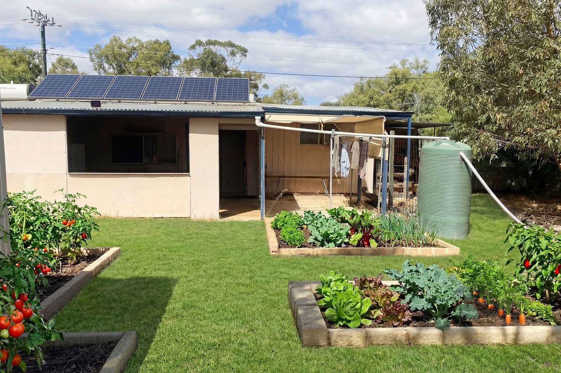 4 Gamenya Avenue, Merredin, WA, 6415, Merredin - Image 1