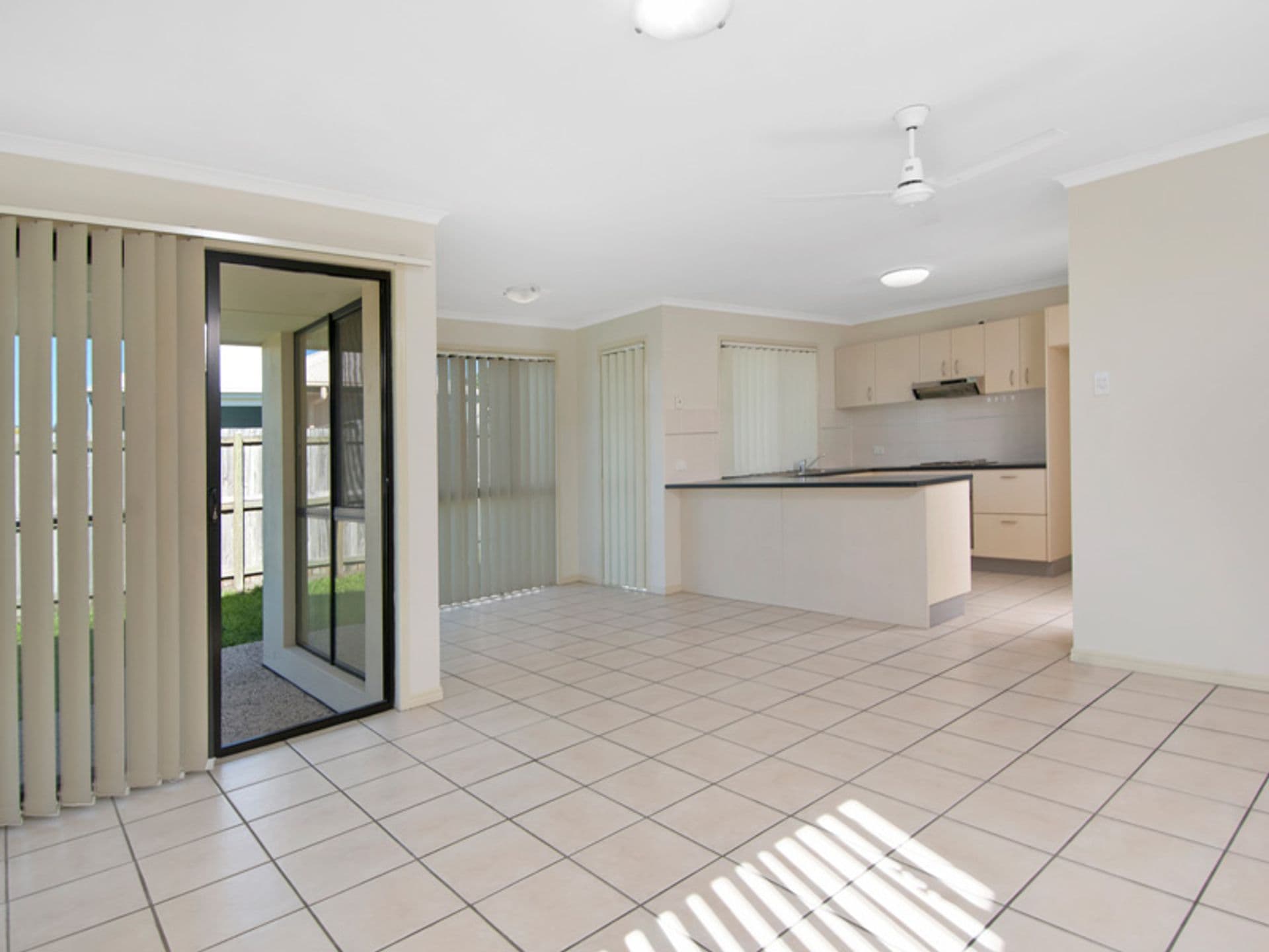 1/8 King Street, Buderim, QLD, 4556, Sippy Downs - Thumbnail 2