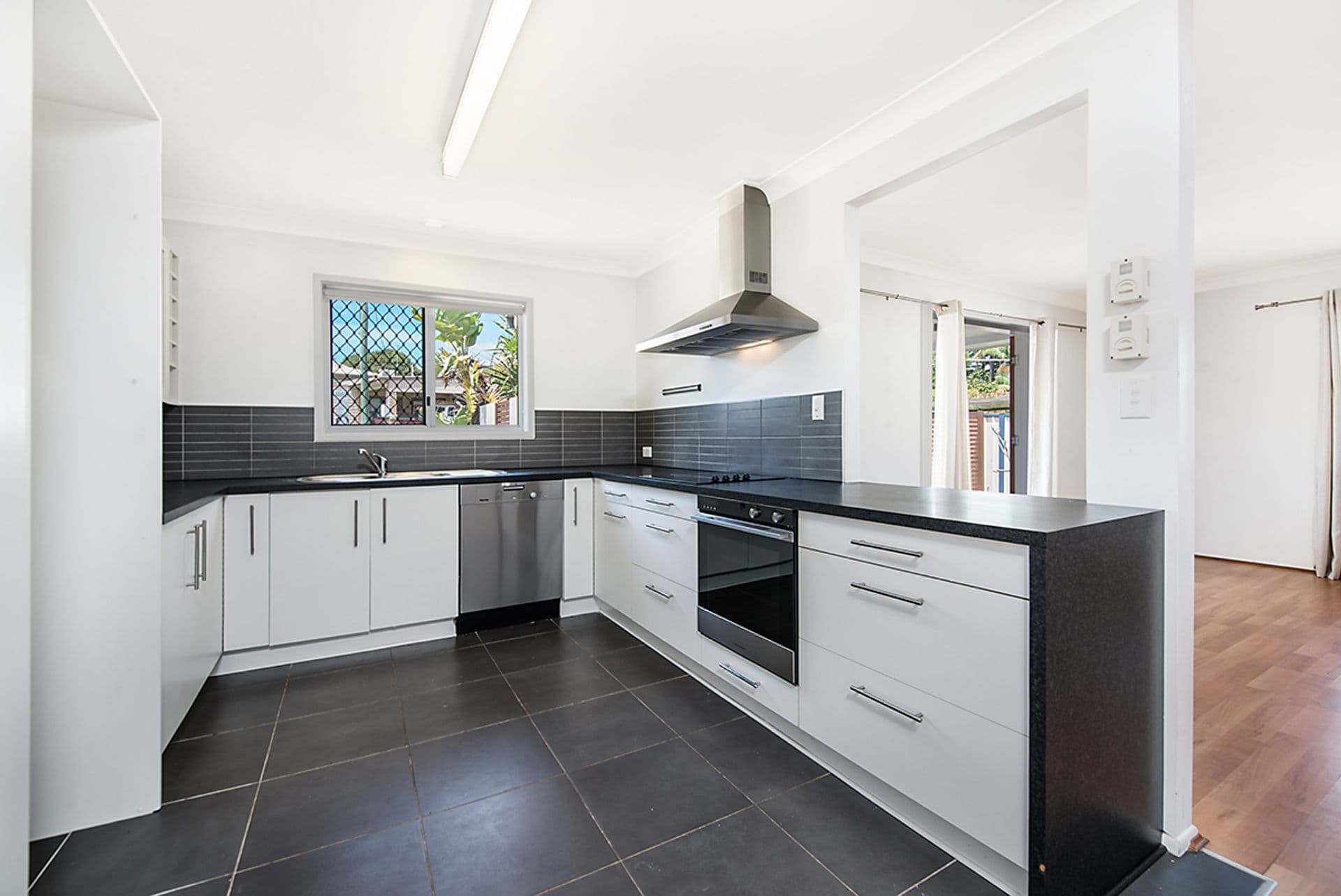 46 Yorlambu Parade, Maroochydore, QLD, 4558, Maroochydore - Thumbnail 2