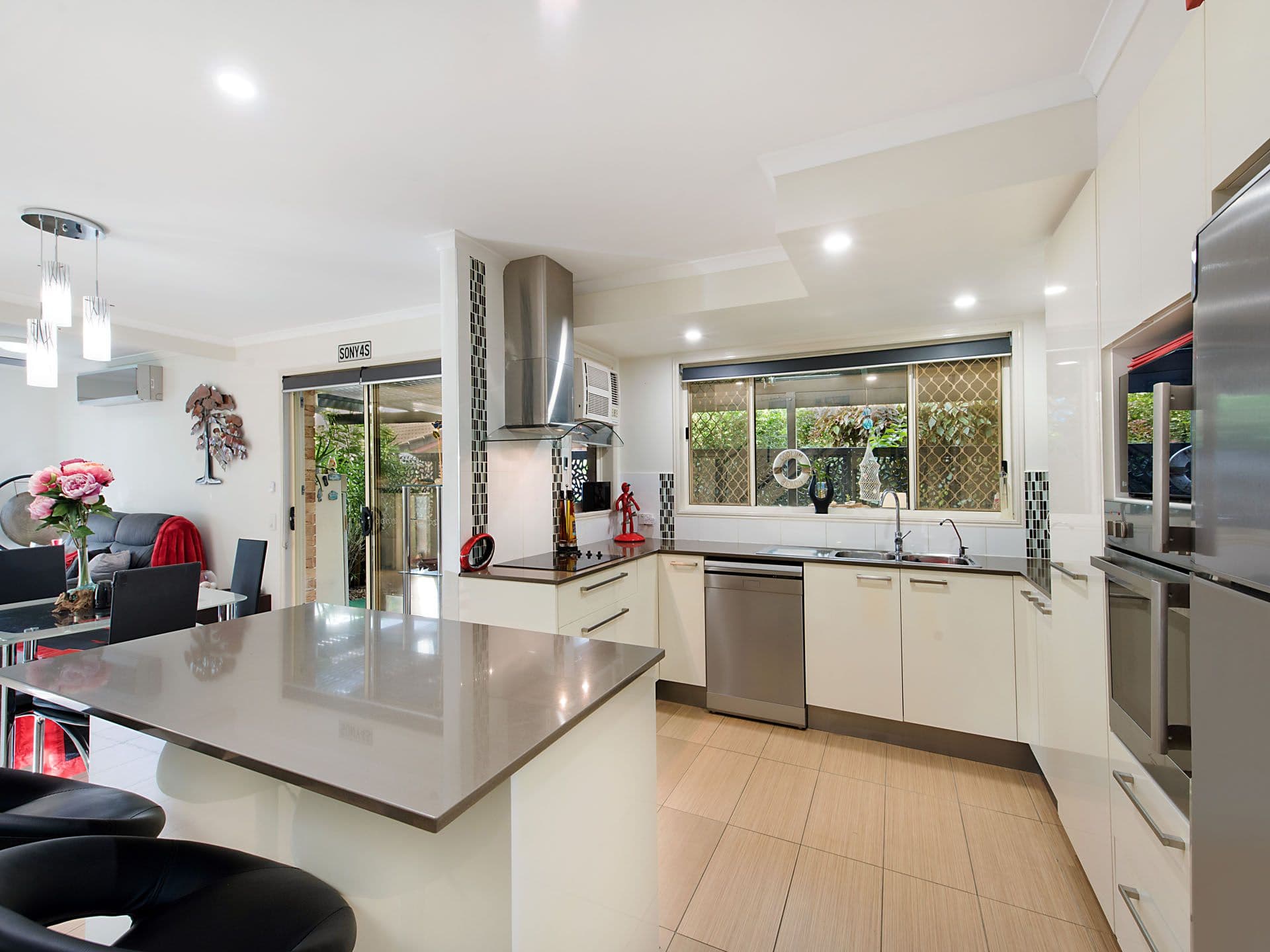 1/25 Camden Way, Maroochydore, QLD, 4558, Maroochydore - Thumbnail 2