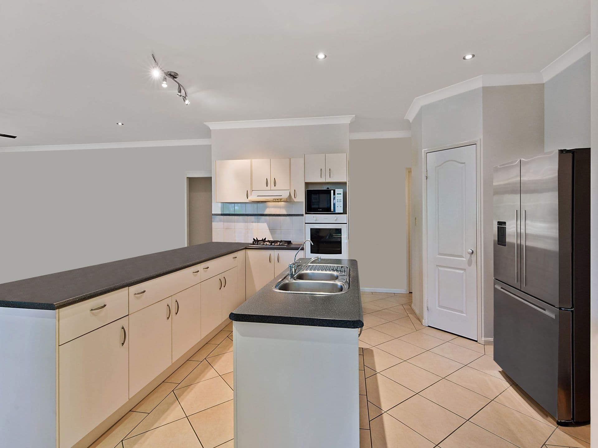 1/8 King Street, Buderim, QLD, 4556, Buderim - Thumbnail 6