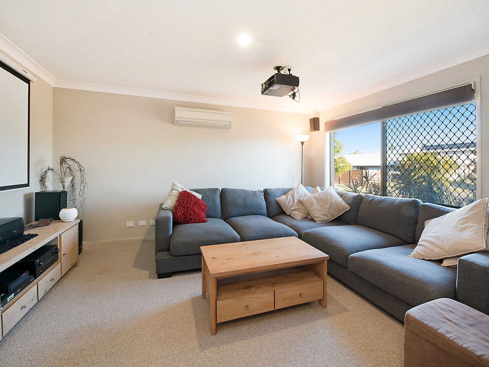 1/8 King Street, Buderim, QLD, 4556, Sippy Downs - Thumbnail 2