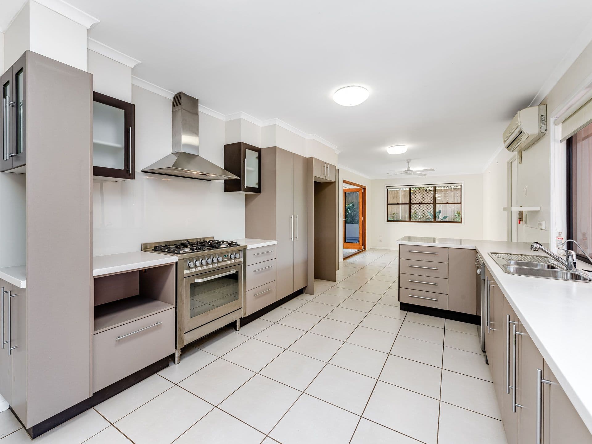 1/8 King Street, Buderim, QLD, 4556, Buderim - Thumbnail 5