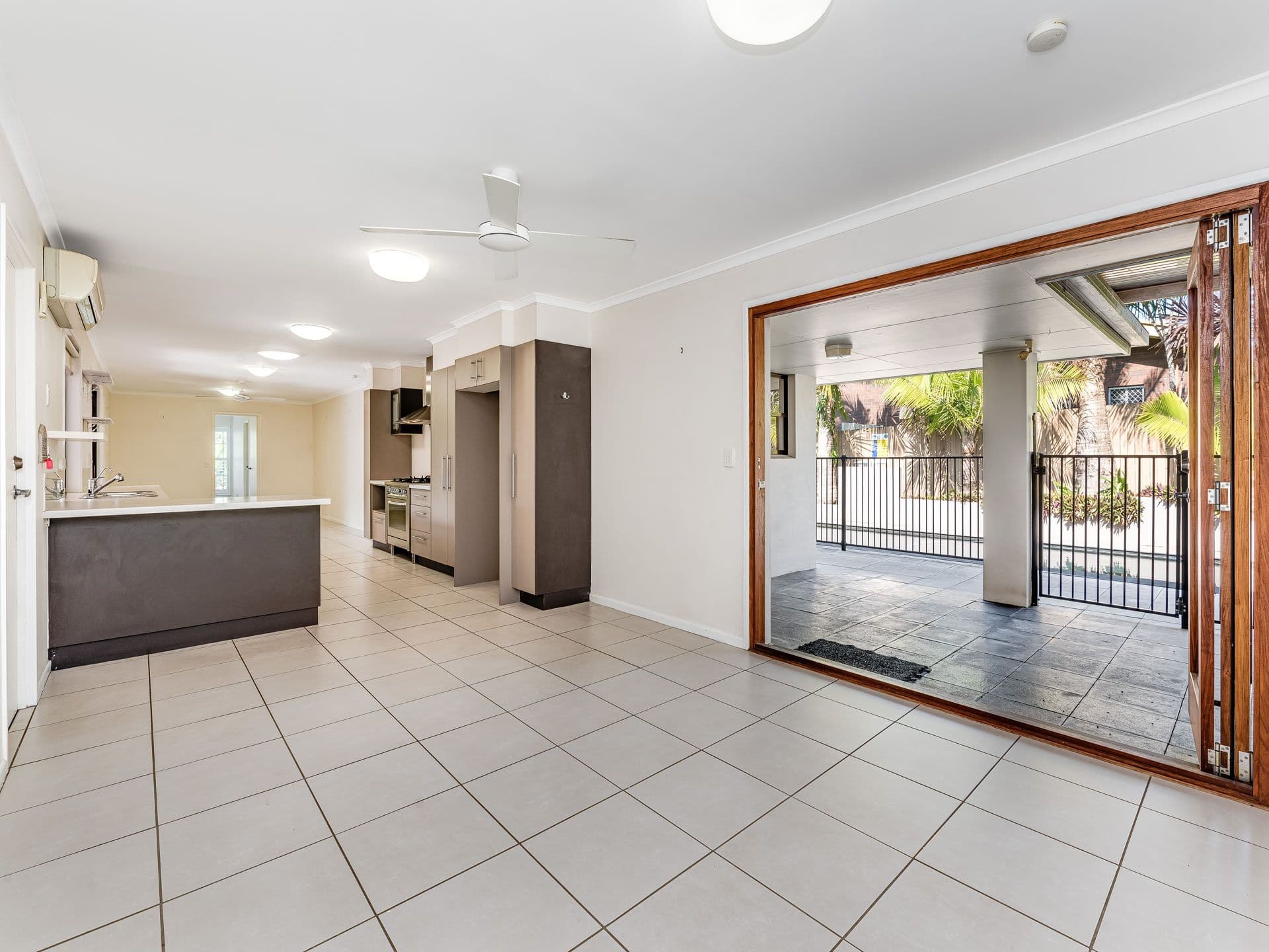 1/8 King Street, Buderim, QLD, 4556, Buderim - Thumbnail 2