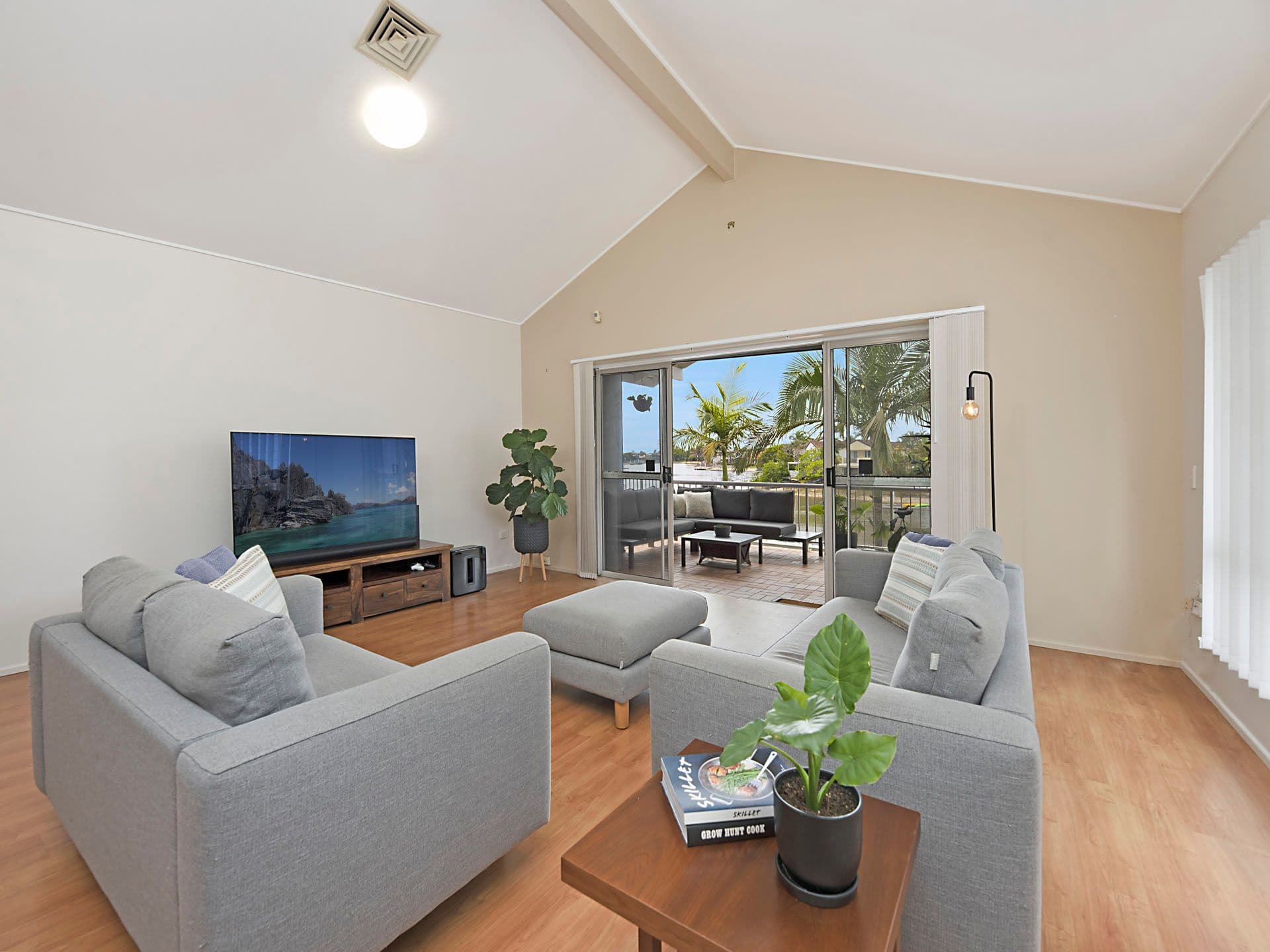 3/12 Carrothool Place, Mooloolaba, QLD, 4557, Mooloolaba - Thumbnail 2