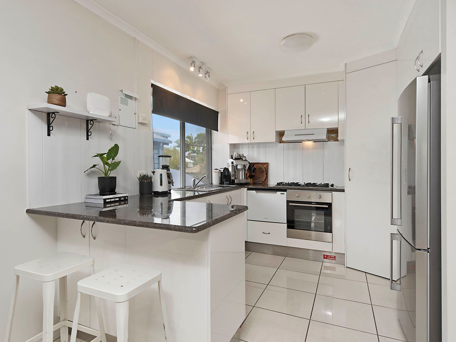 3/12 Carrothool Place, Mooloolaba, QLD, 4557, Mooloolaba - Thumbnail 4