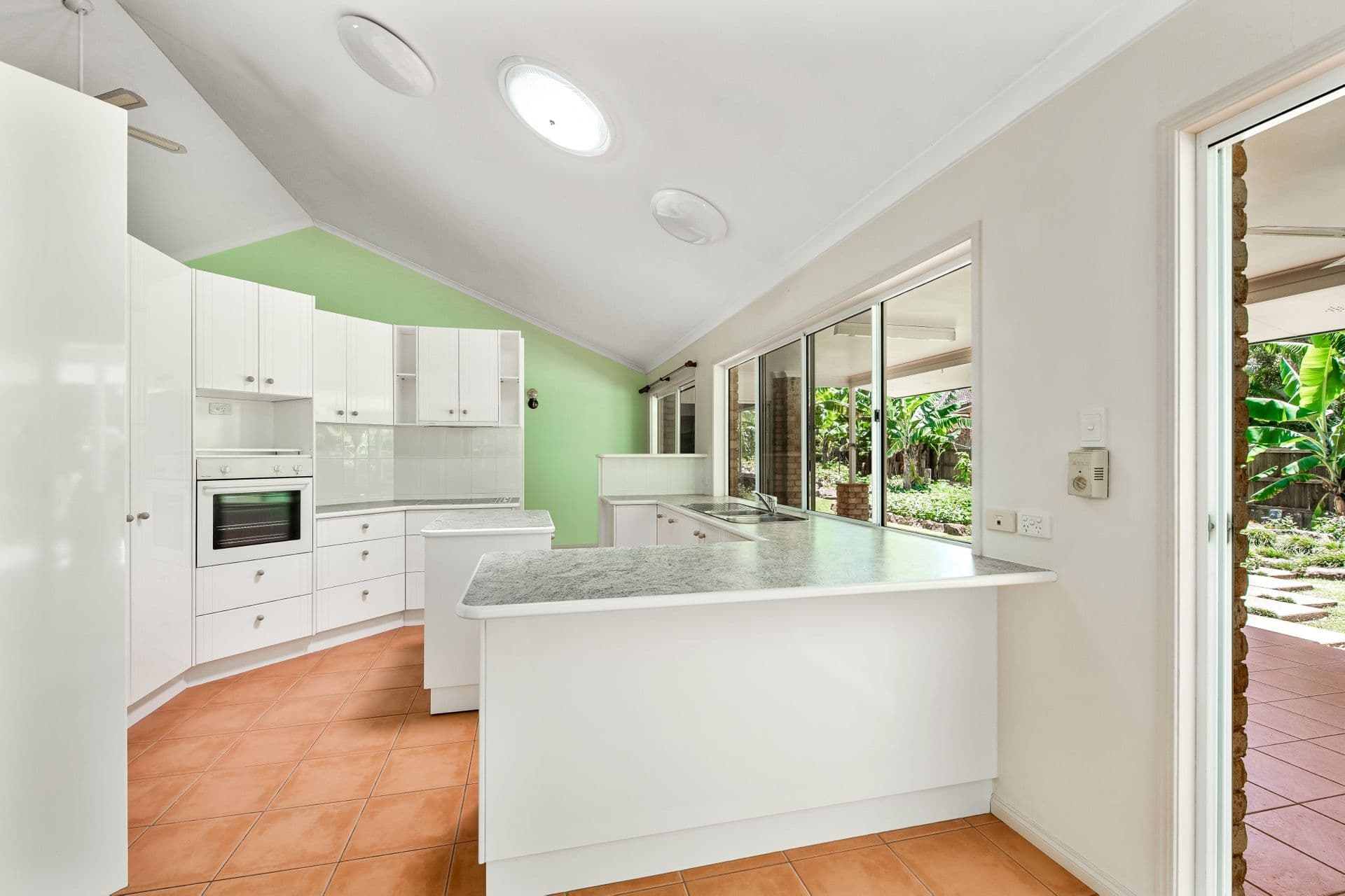 1/8 King Street, Buderim, QLD, 4556, Buderim - Thumbnail 2