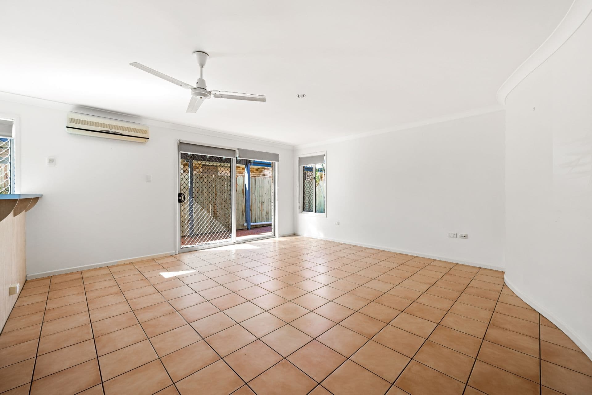 1/8 King Street, Buderim, QLD, 4556, Sippy Downs - Thumbnail 2